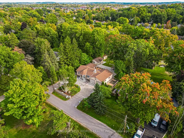 215 Willow Drive, Georgina, ON L4P 2R9