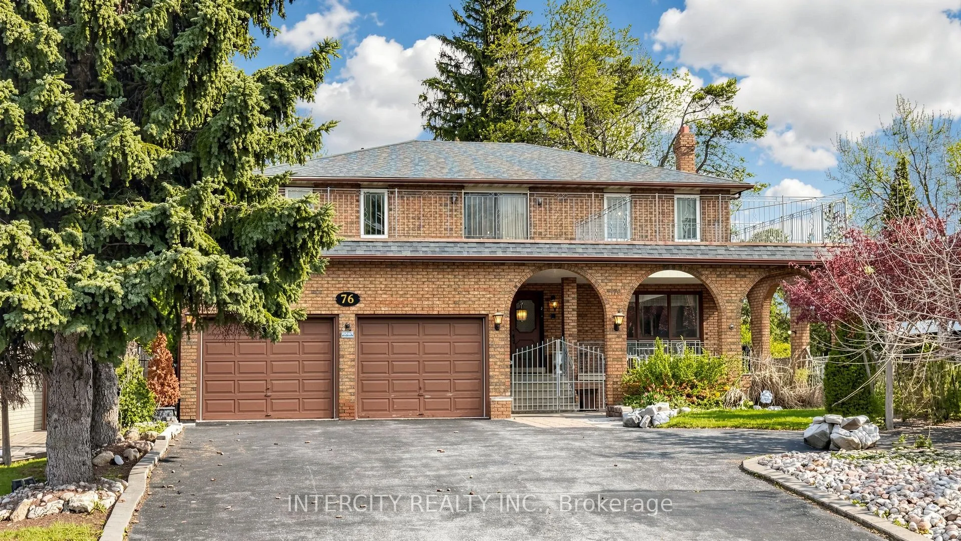 Detached Home For Sale | N13161768