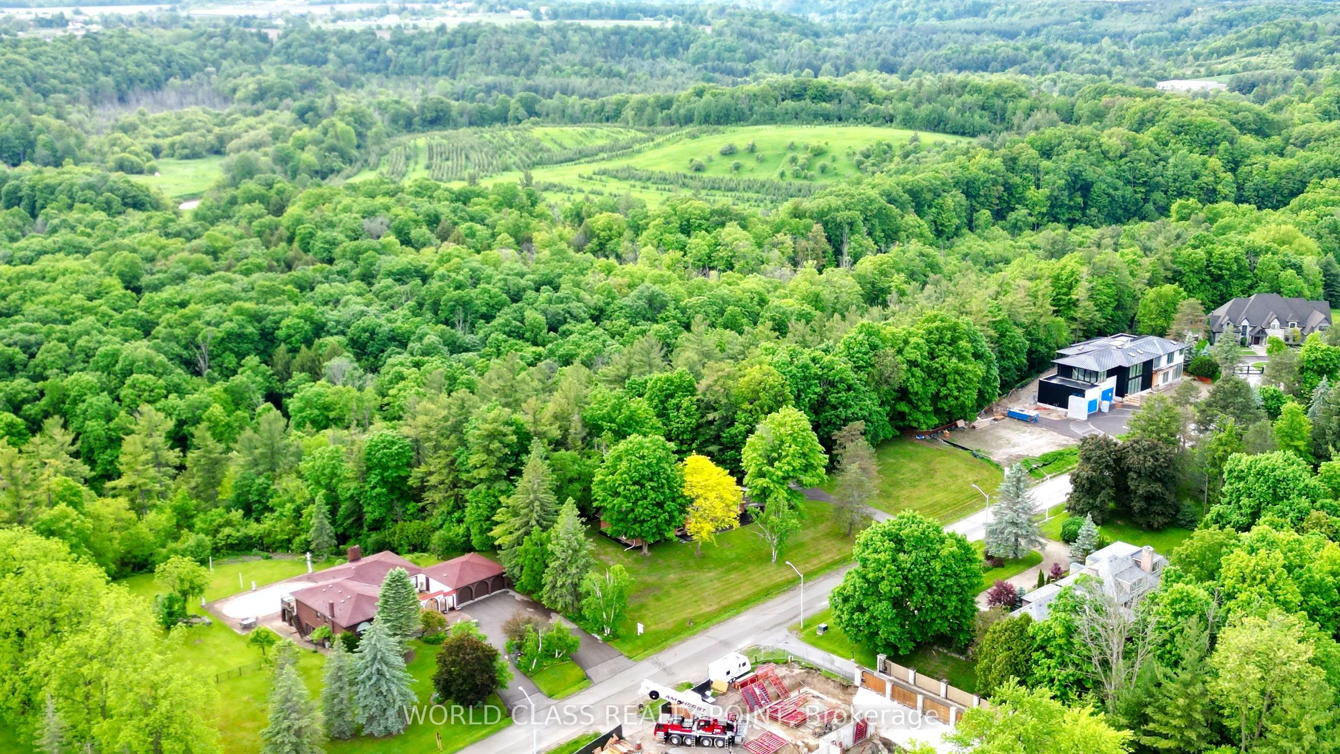 Detached Home For Sale | N13163978