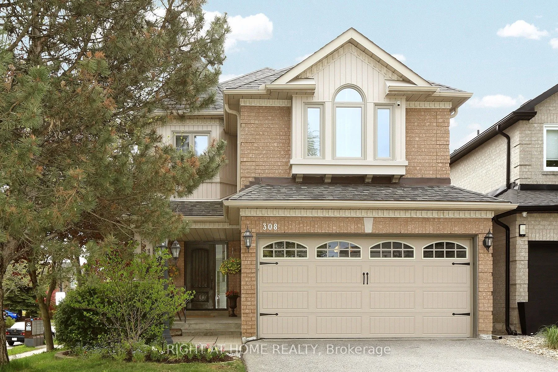 Detached Home For Sale | N13165392
