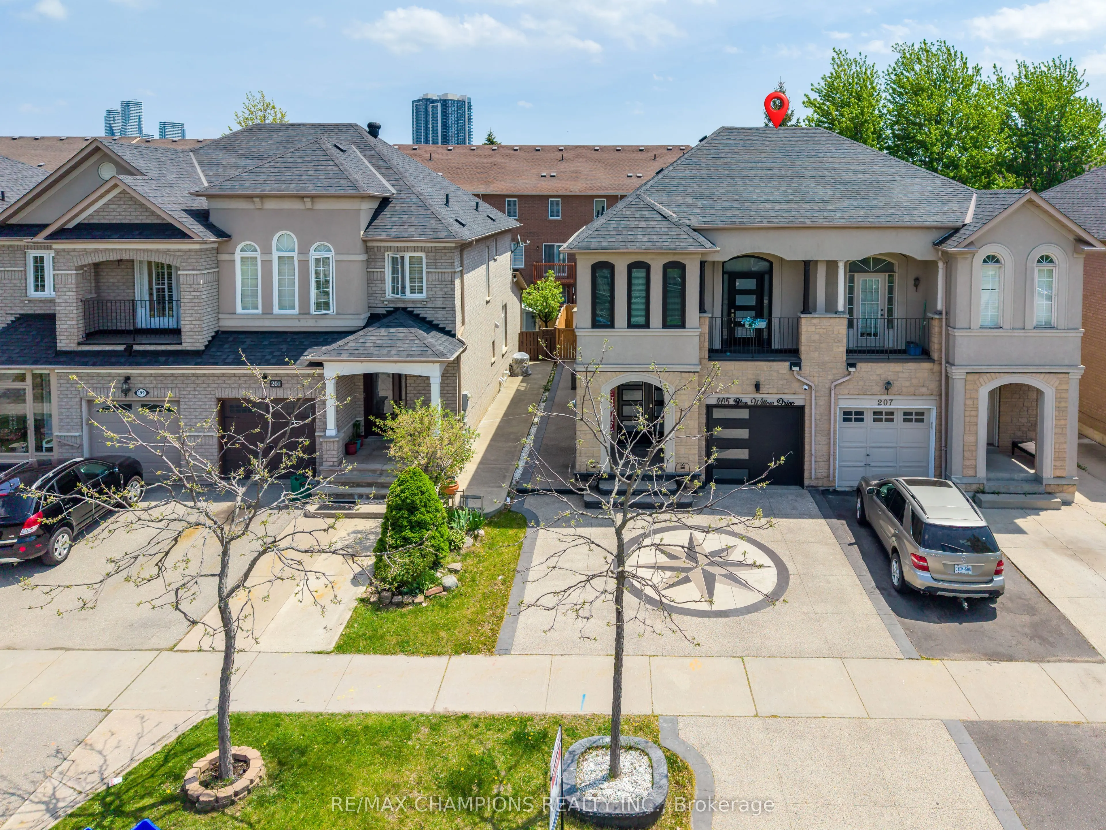 Semi-Detached Home For Sale | N13165526