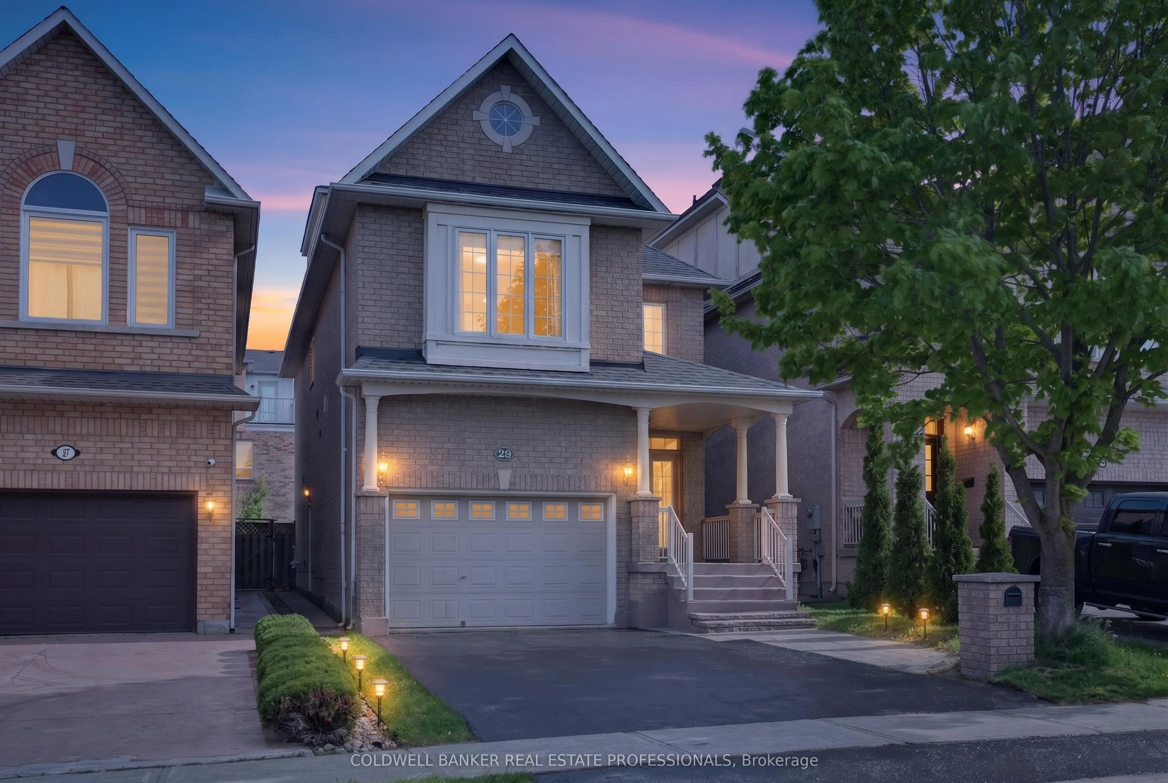 Detached Home For Sale | N13173112