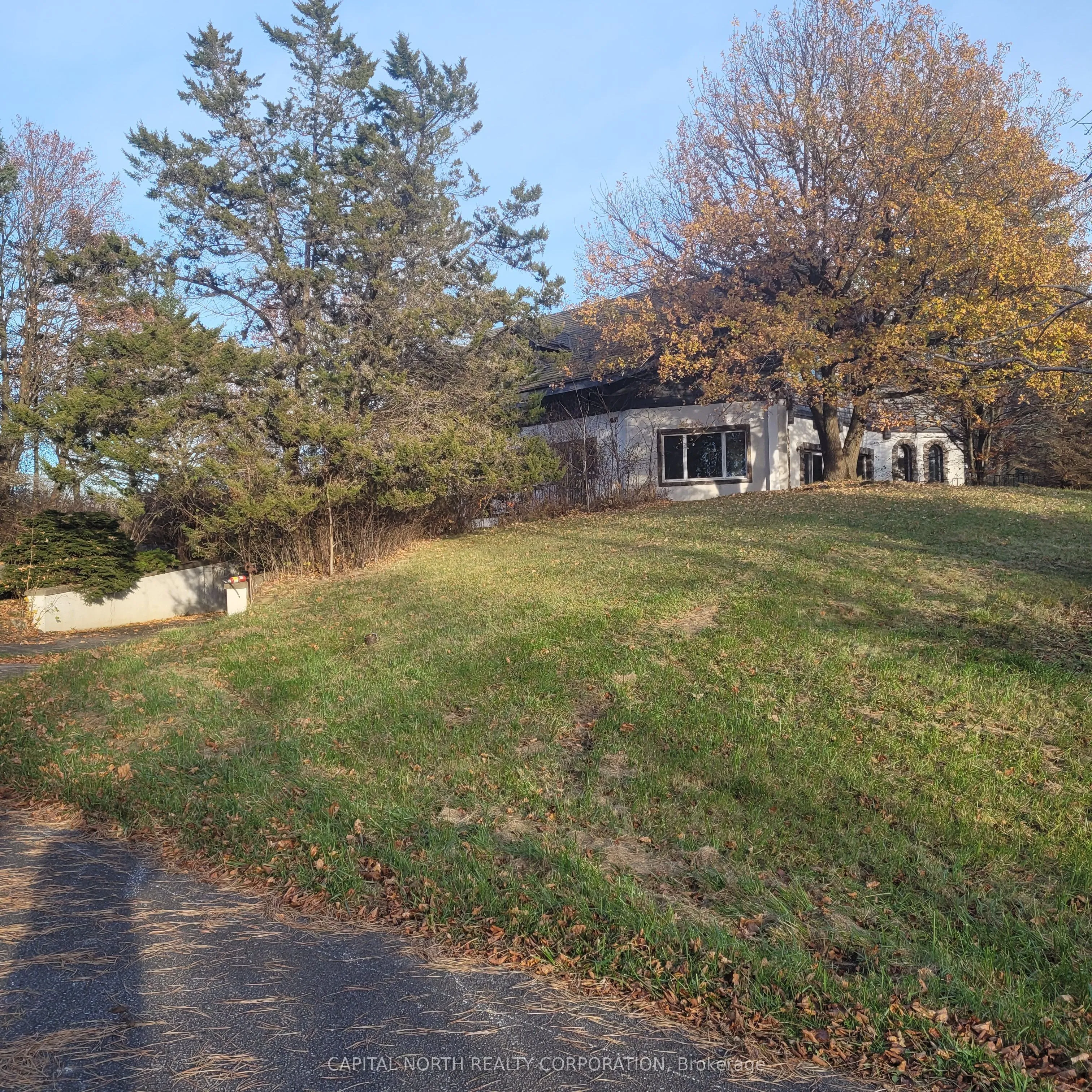 Detached Home For Sale | N13176938