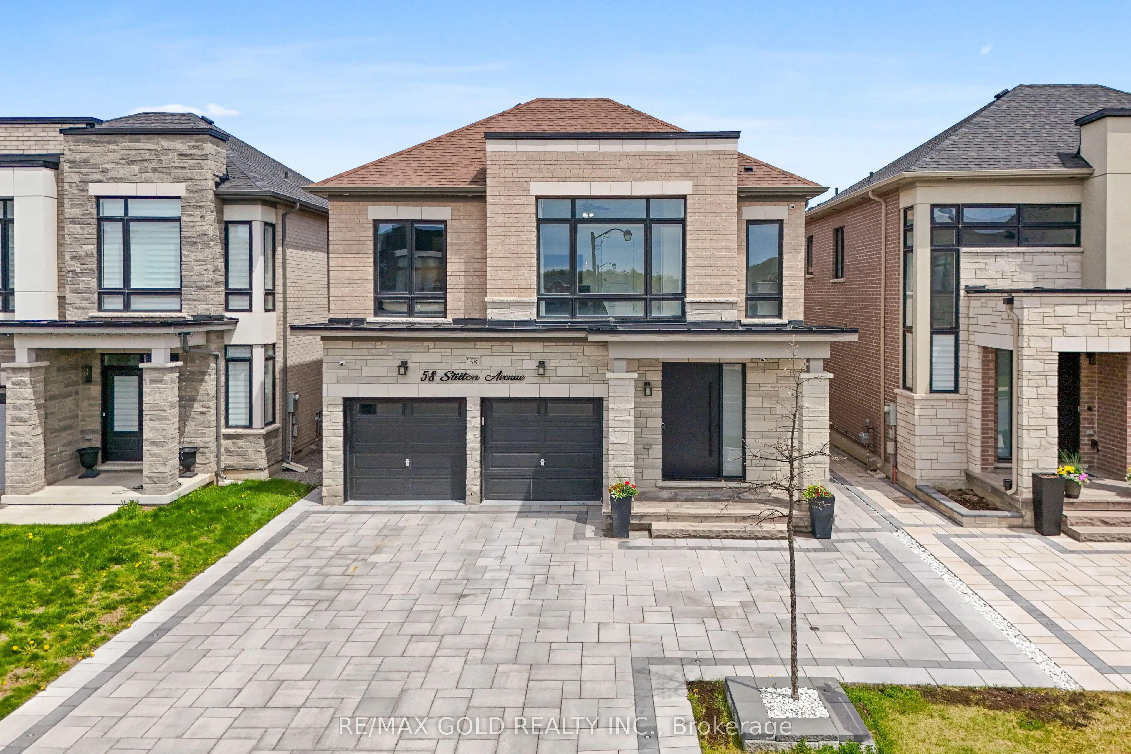 Detached Home For Sale | N13189752