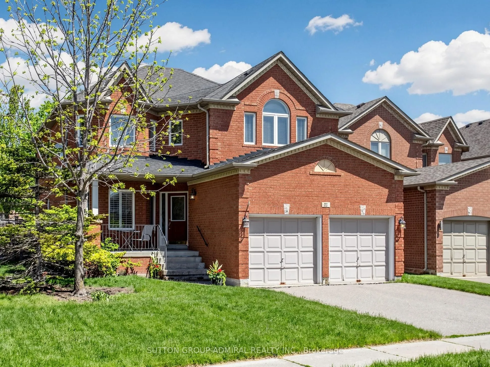 Detached Home For Sale | N13190104