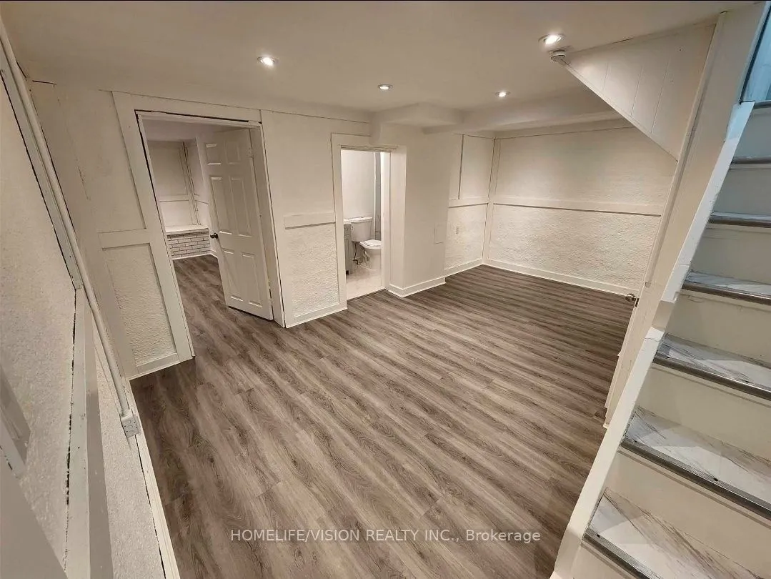 Detached Home For Lease | N13205338