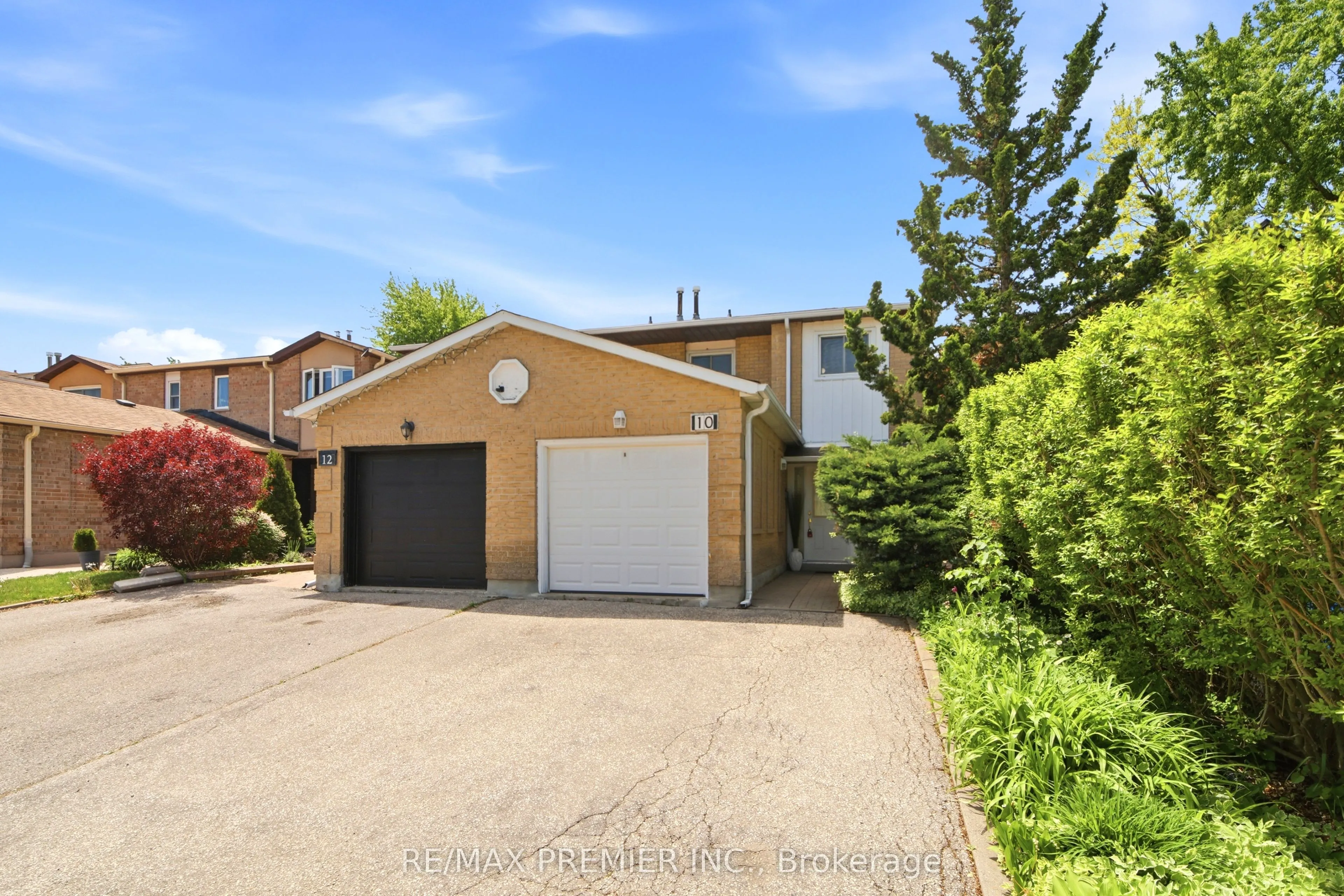 Semi-Detached Home For Sale | N13206642