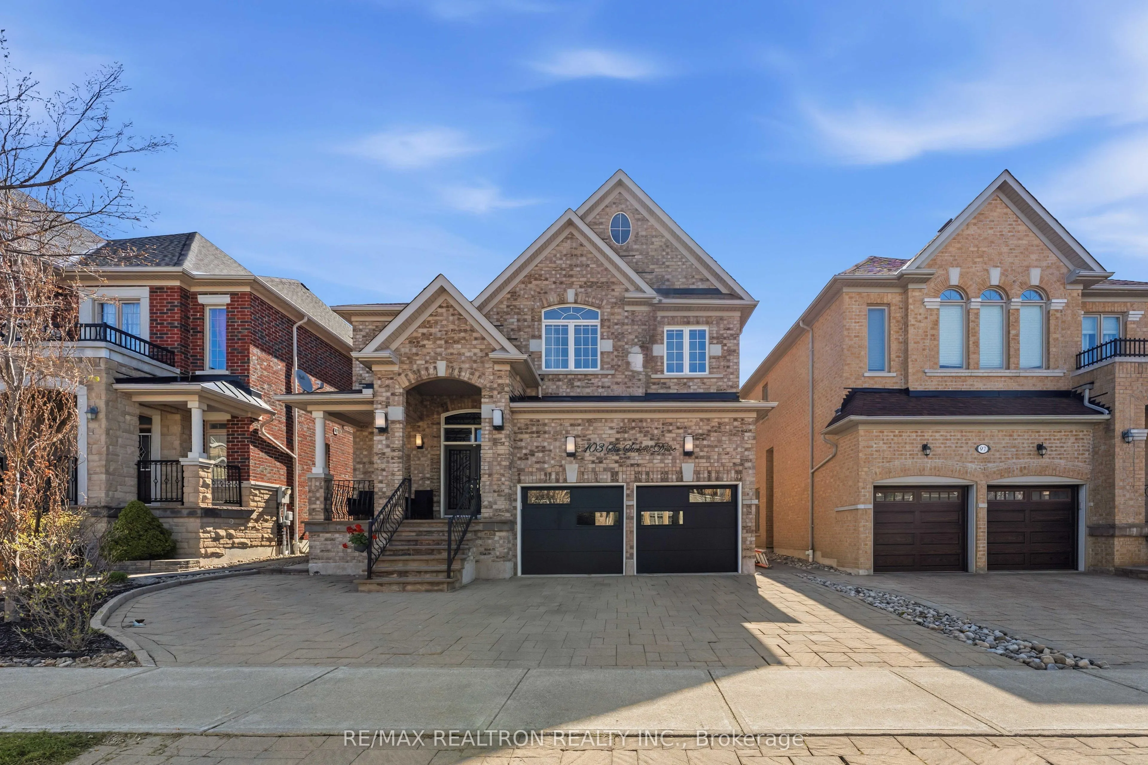 Detached Home For Sale | N13207828