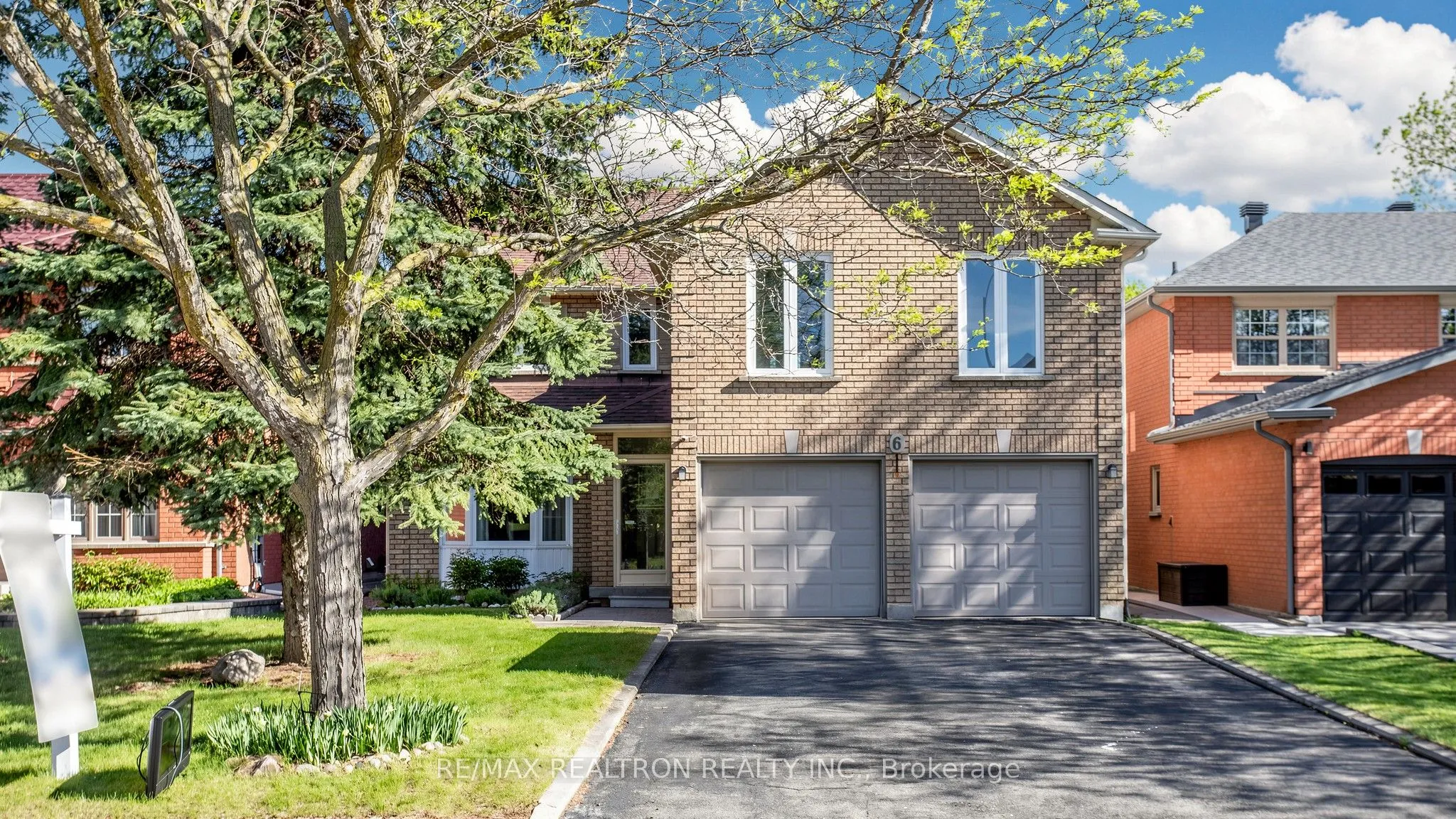 Detached Home For Sale | N13208420