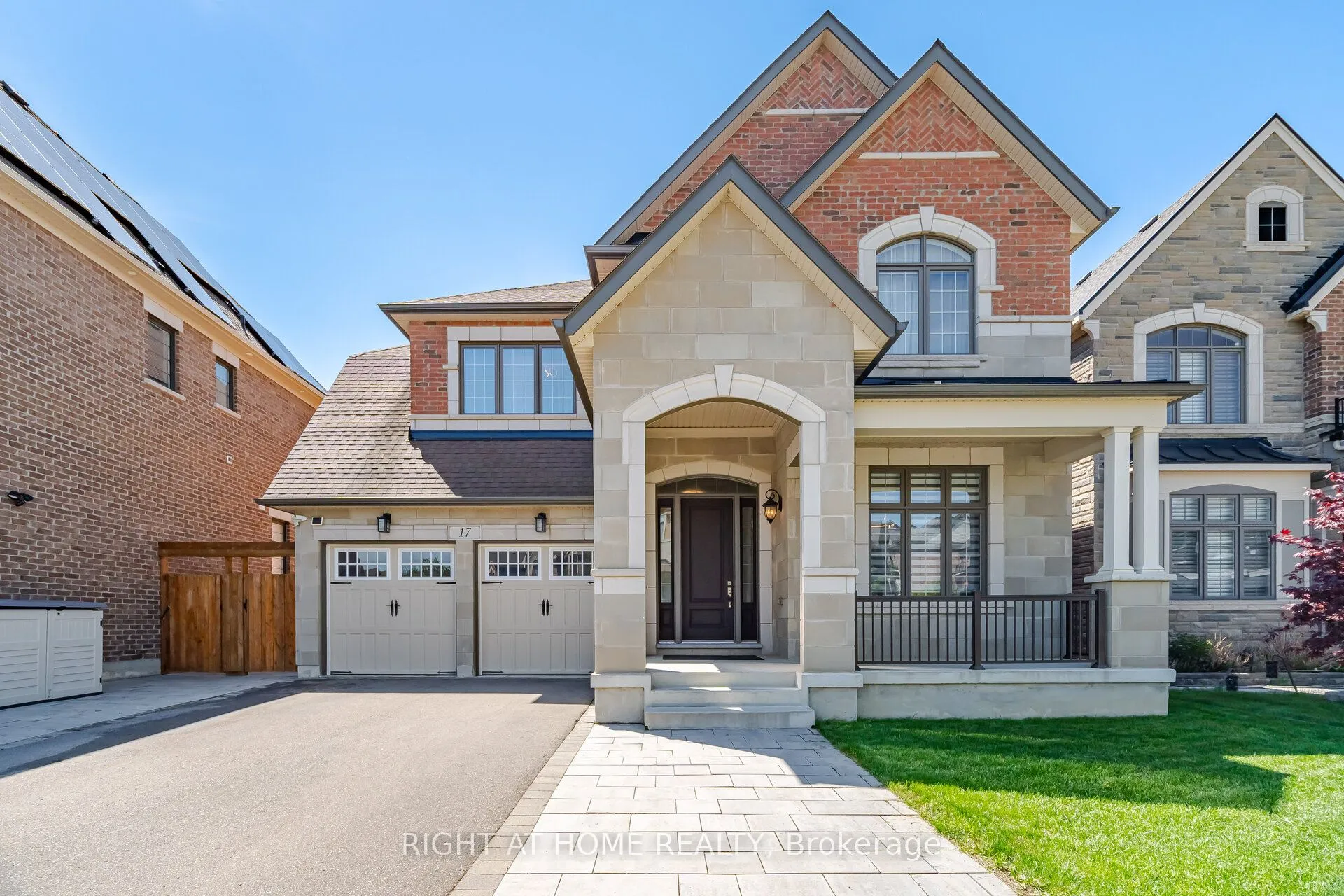 Detached Home For Sale | N13209782
