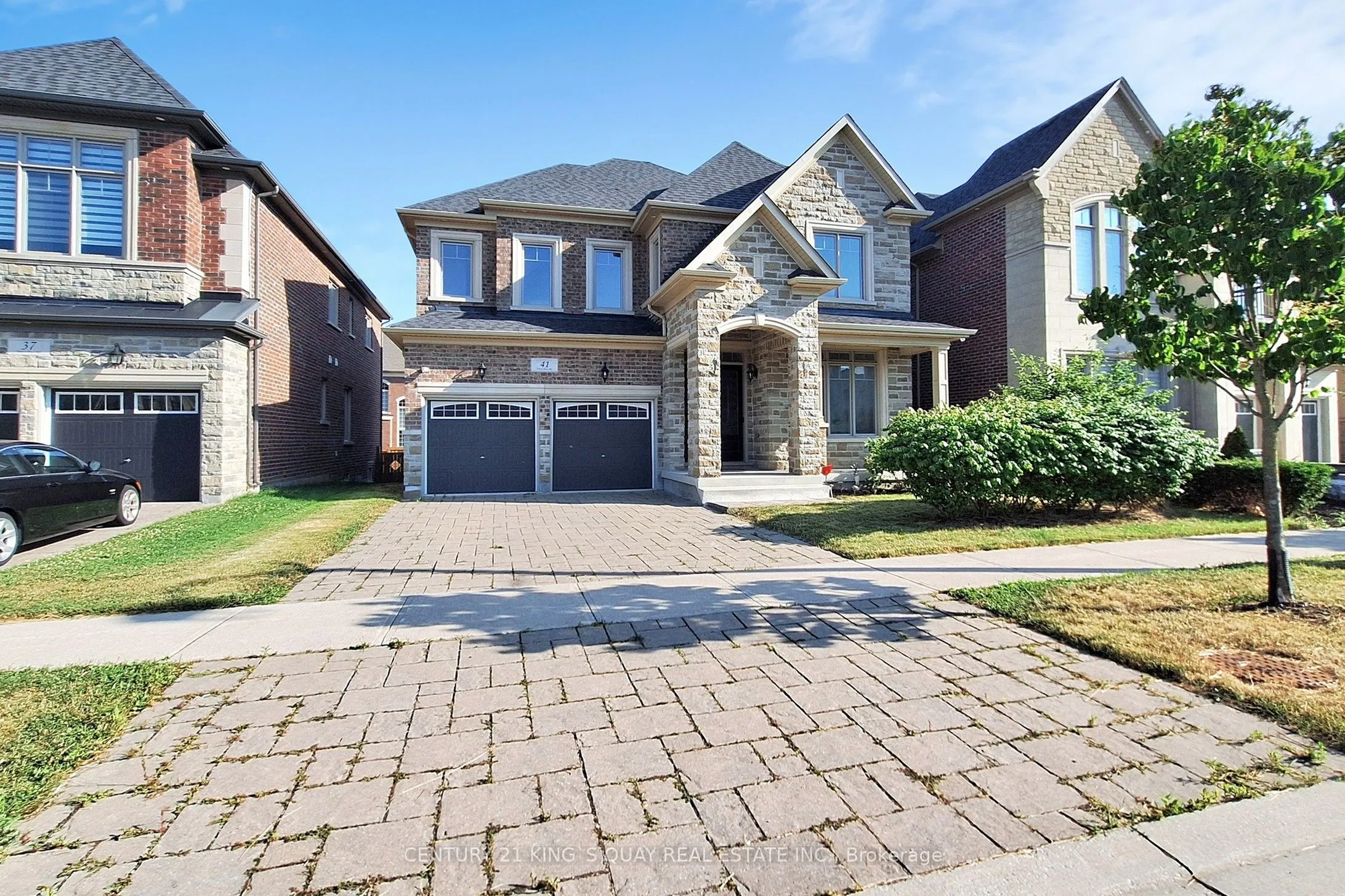 Detached Home For Sale | N13211856