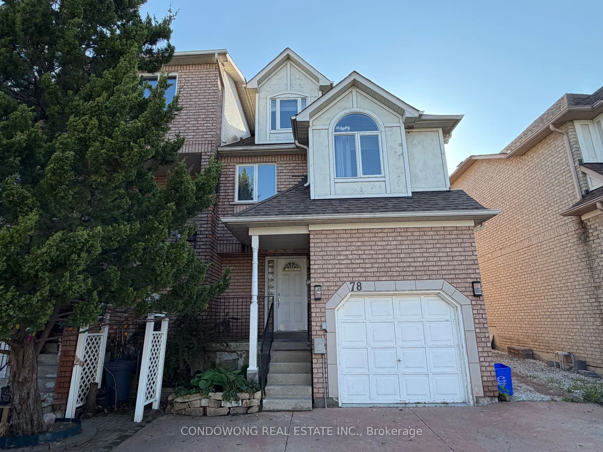 Detached Home For Lease | N13215472