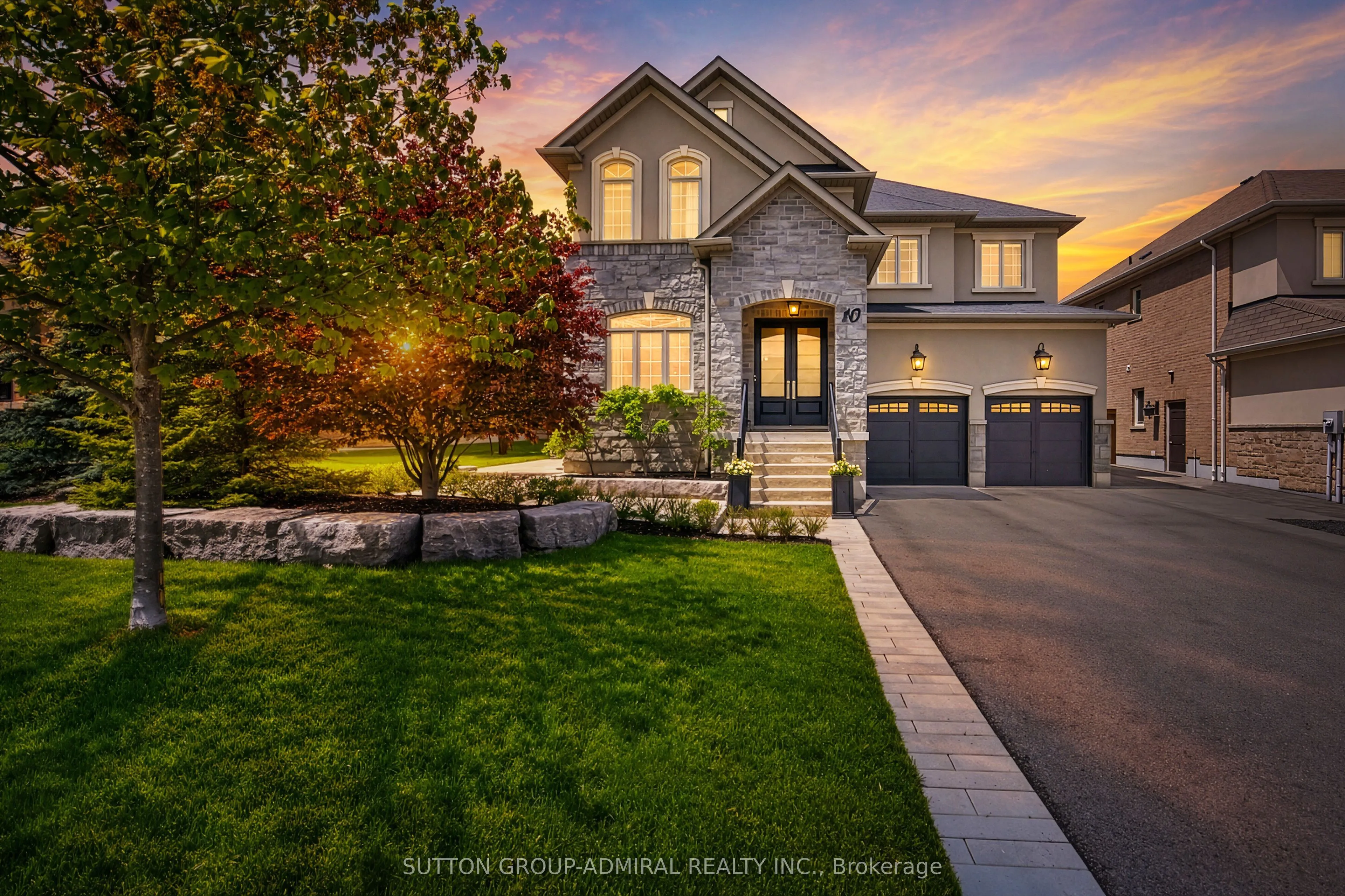 Detached Home For Sale | N13215698