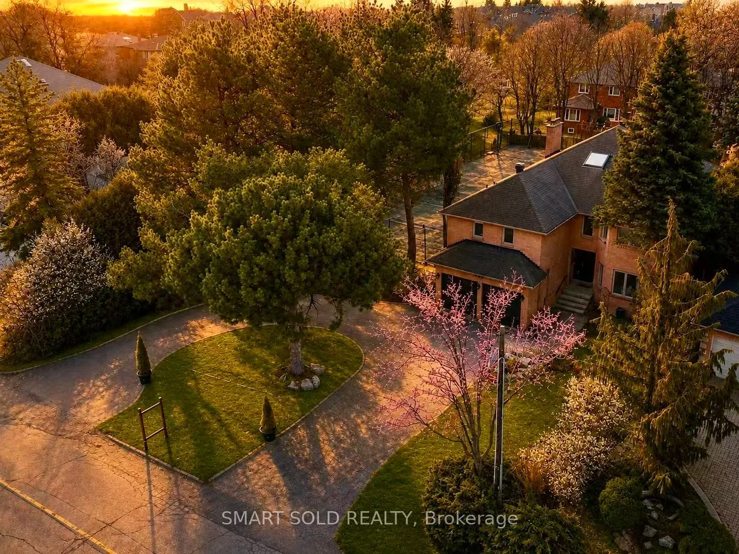Detached Home For Lease | N13220232