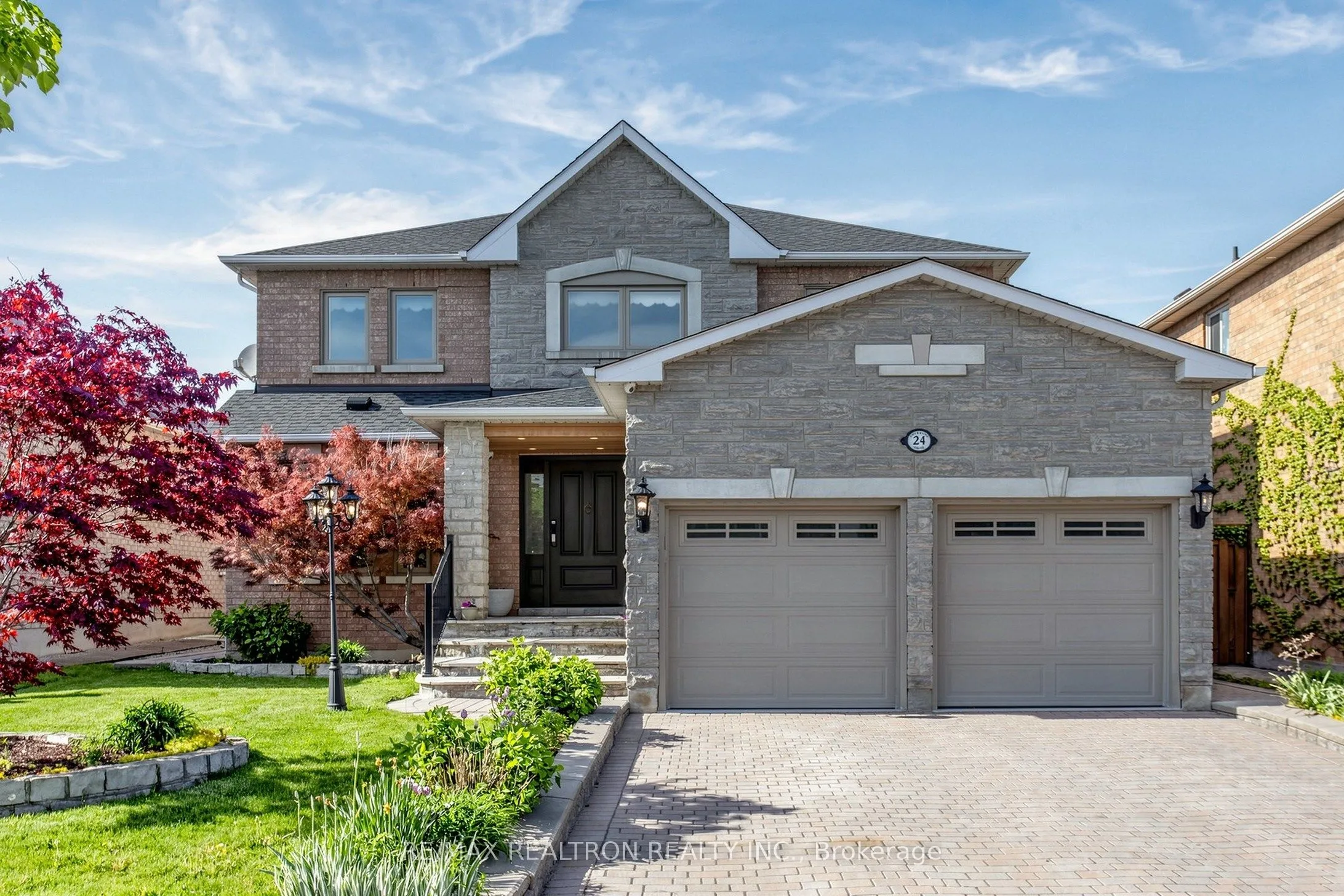 Detached Home For Sale | N13220538