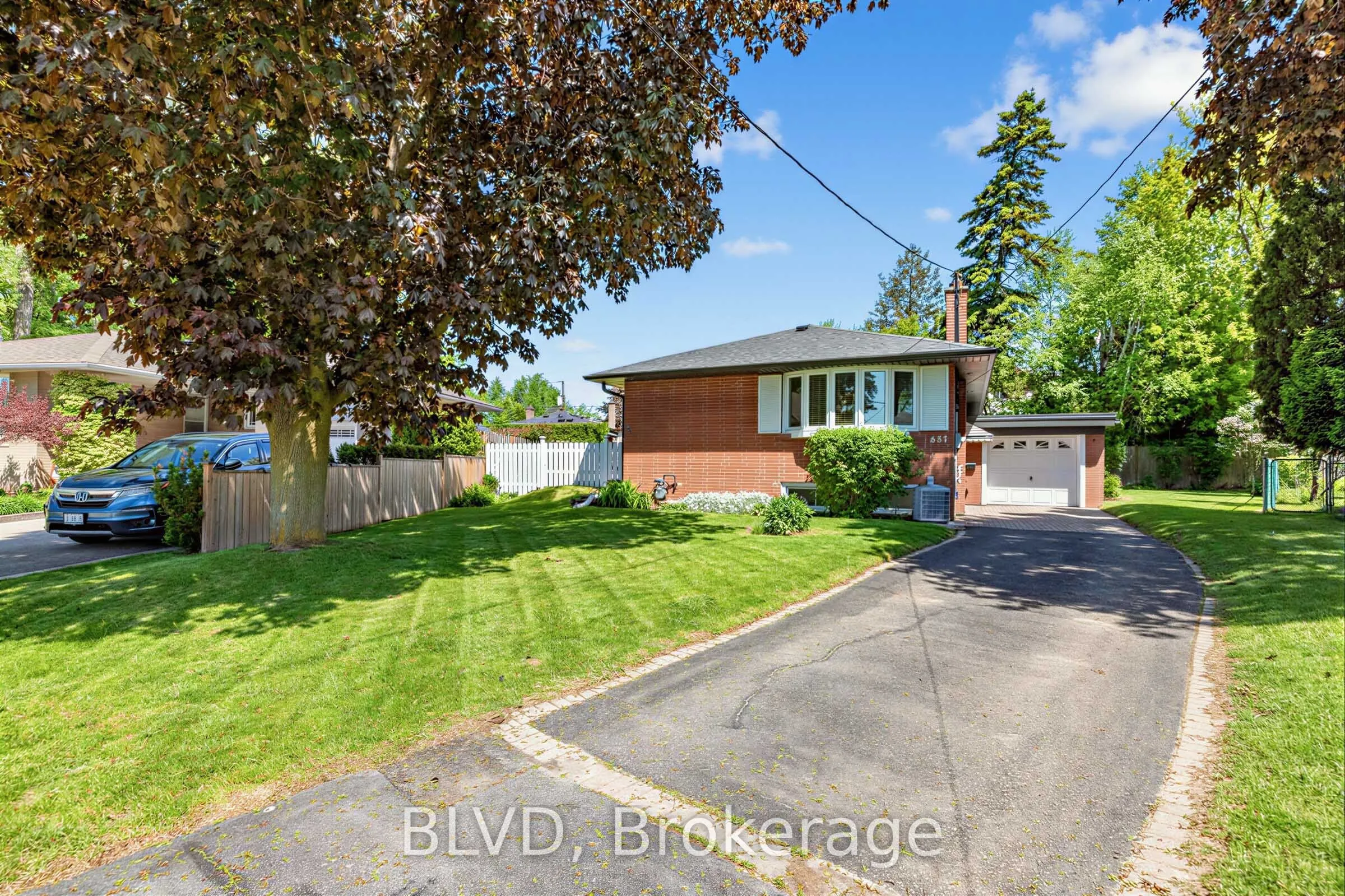 Detached Home For Sale | N13222540