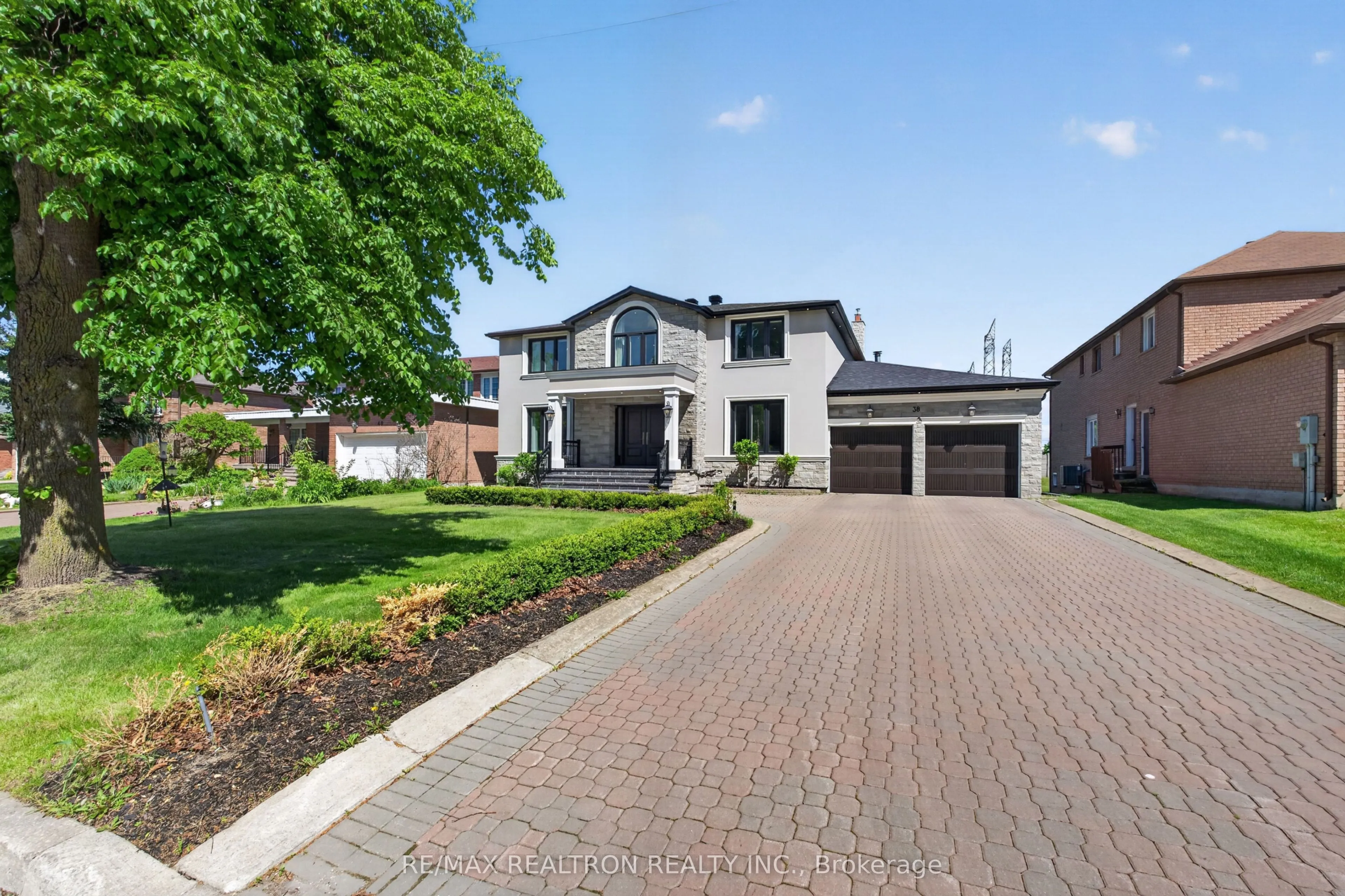 Detached Home For Sale | N13223428