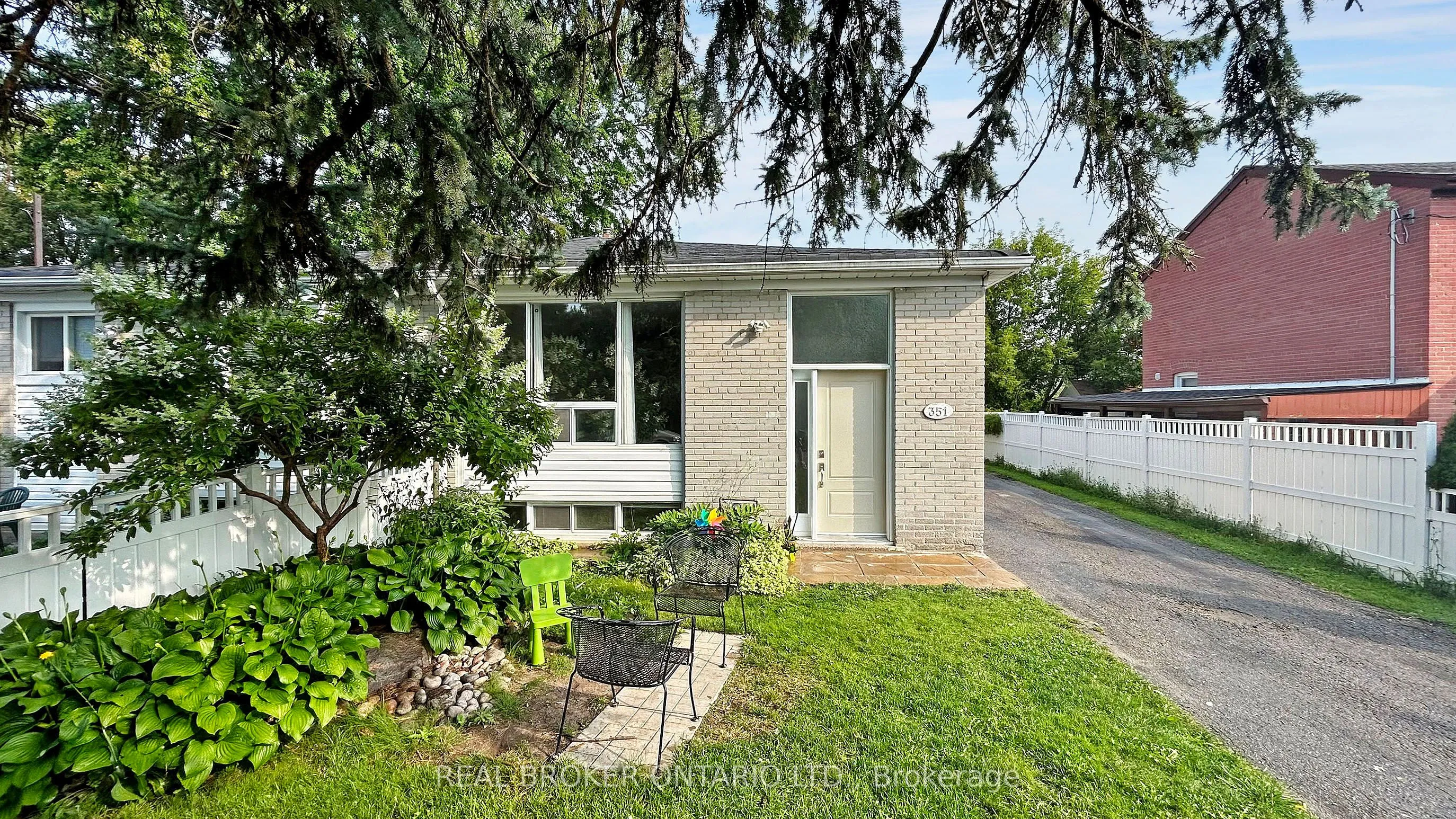Semi-Detached Home For Lease | N13225918