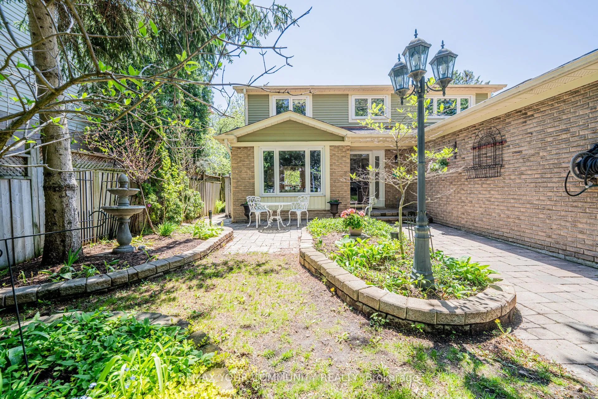 Detached Home For Sale | N13227860