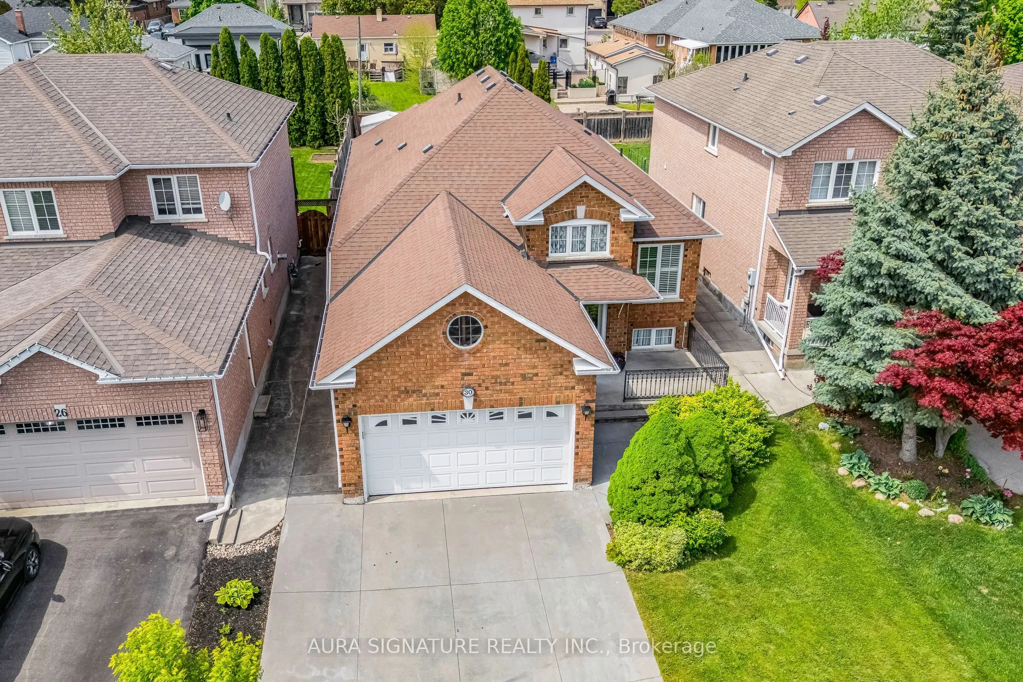 Detached Home For Sale | N13227950