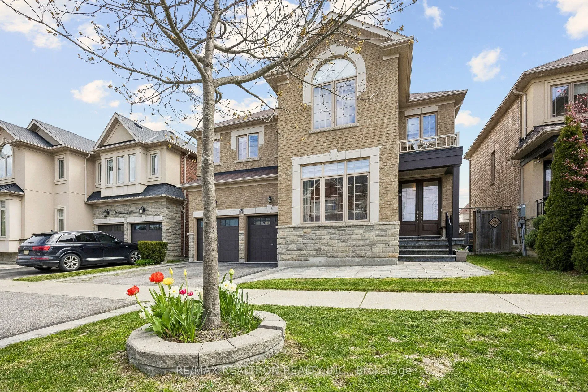 Detached Home For Sale | N13228956
