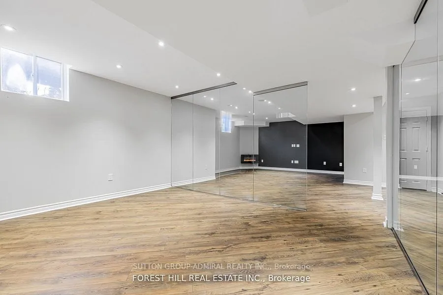 Detached Home For Lease | N13230938