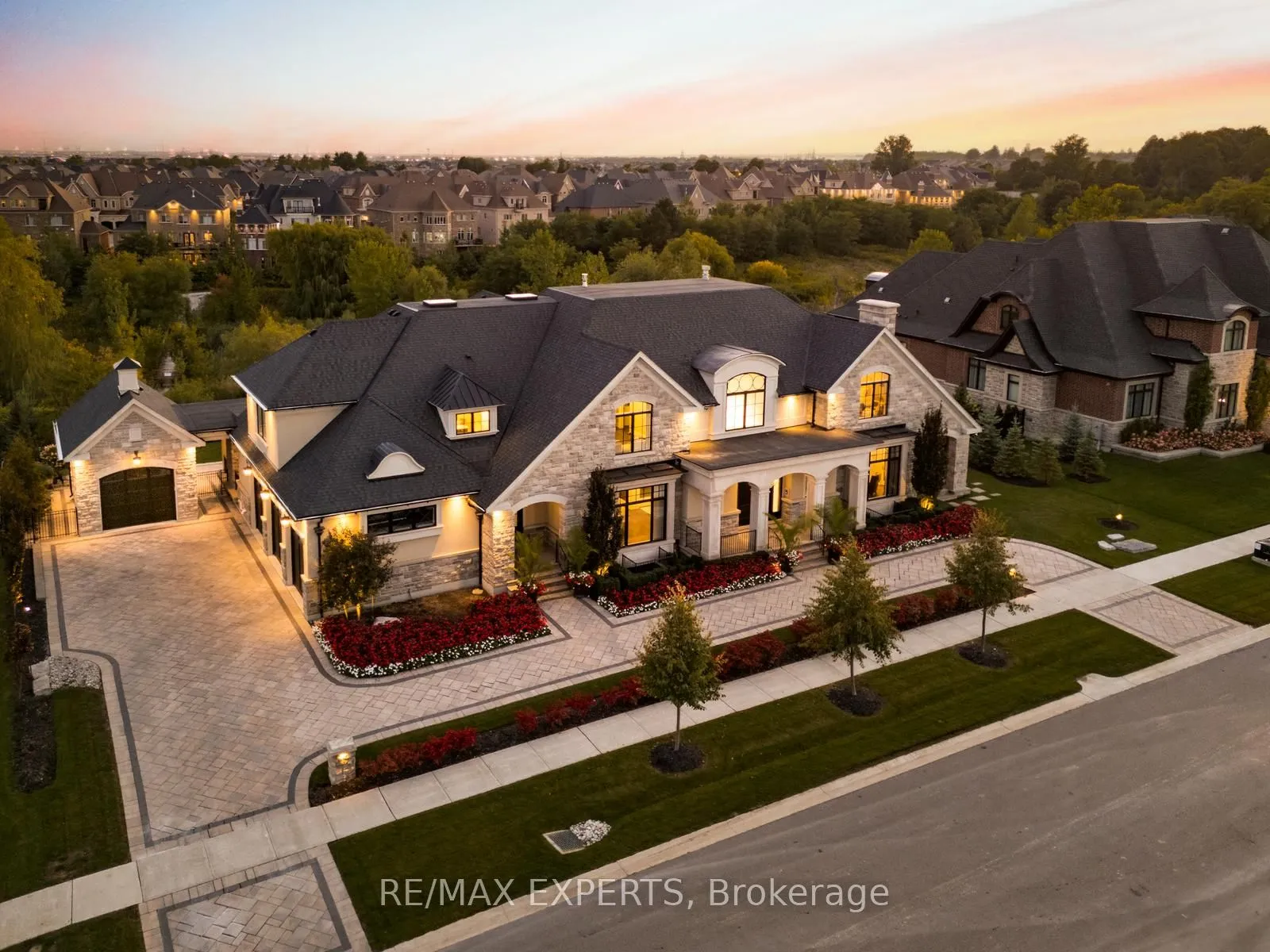 Detached Home For Sale | N13231946