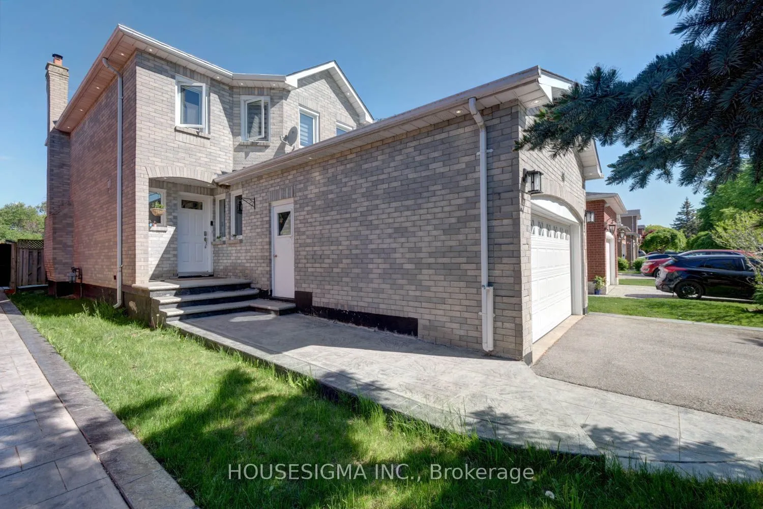 Detached Home For Sale | N13232070