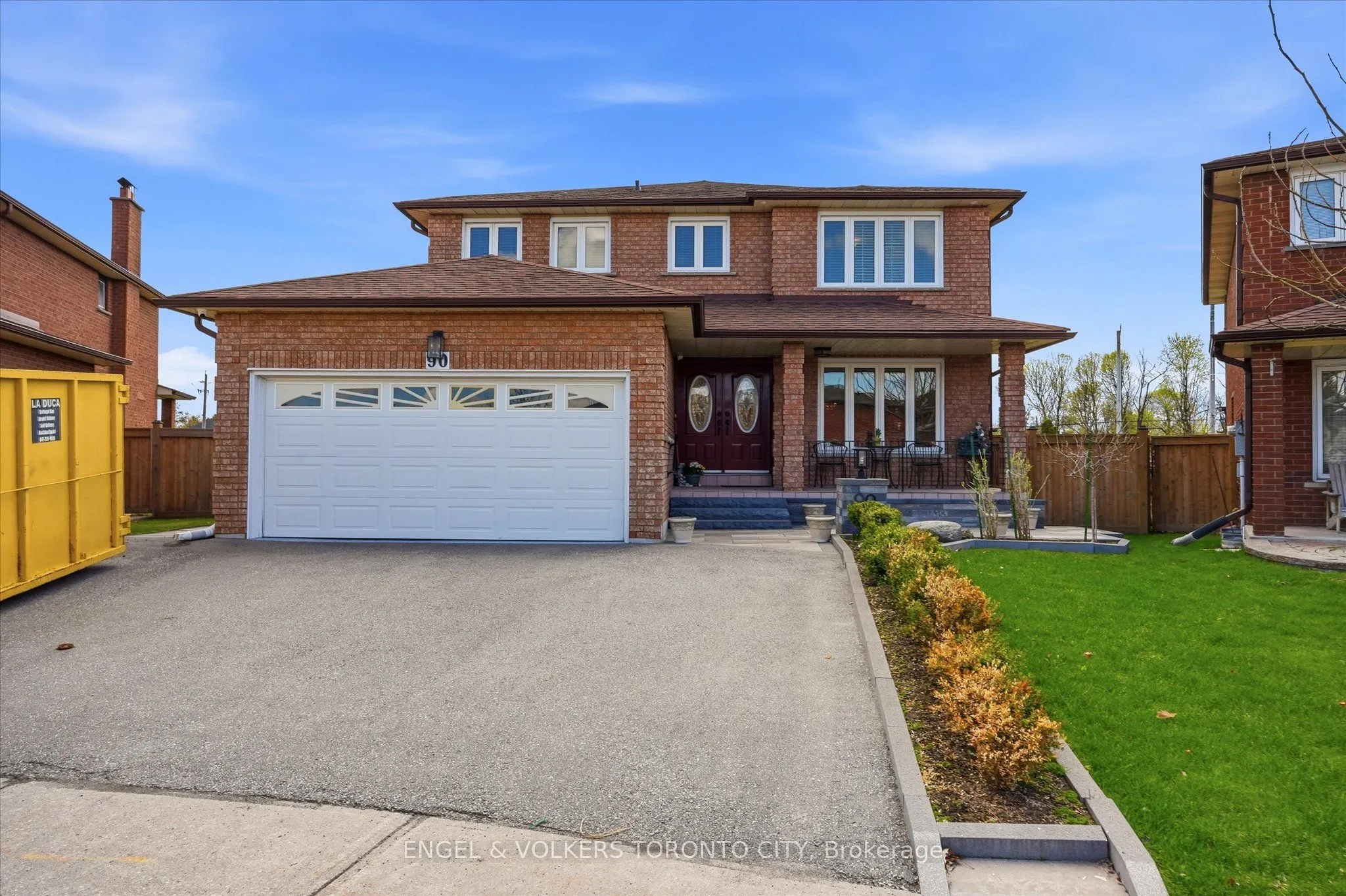 Detached Home For Sale | N13233176
