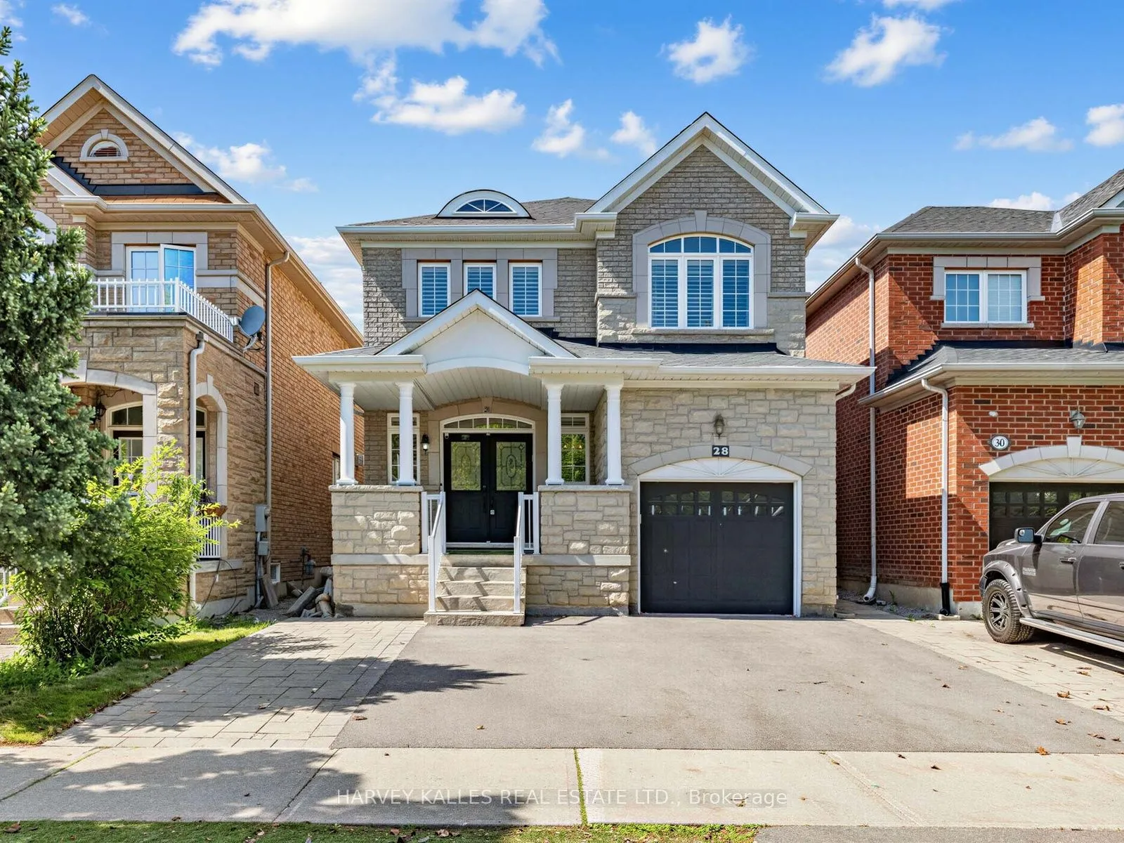 Detached Home For Sale | N13233302