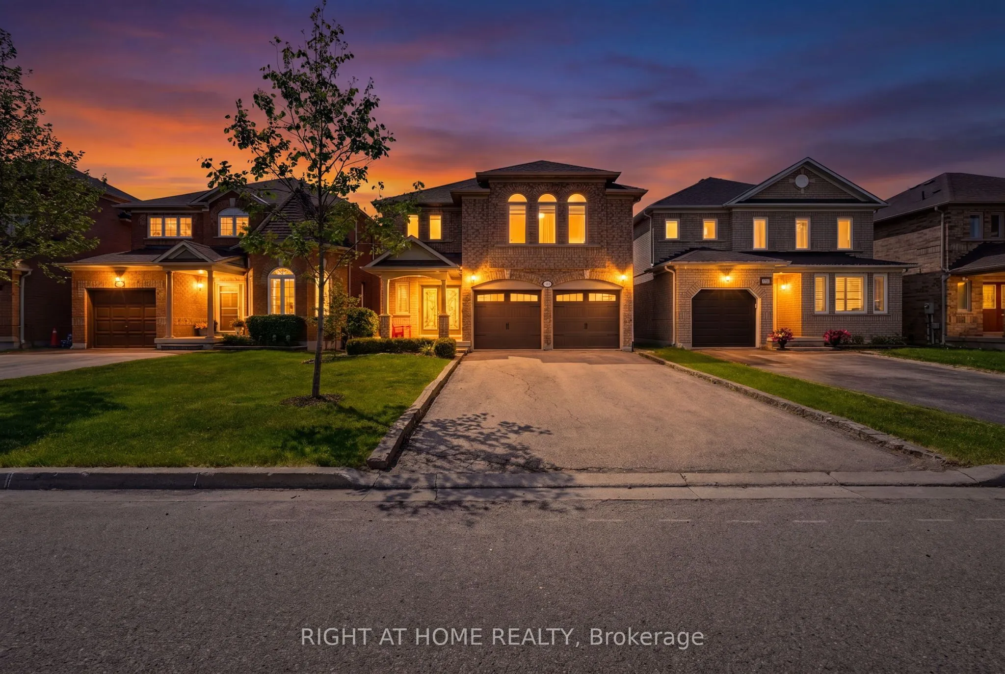 Detached Home For Sale | N13238634