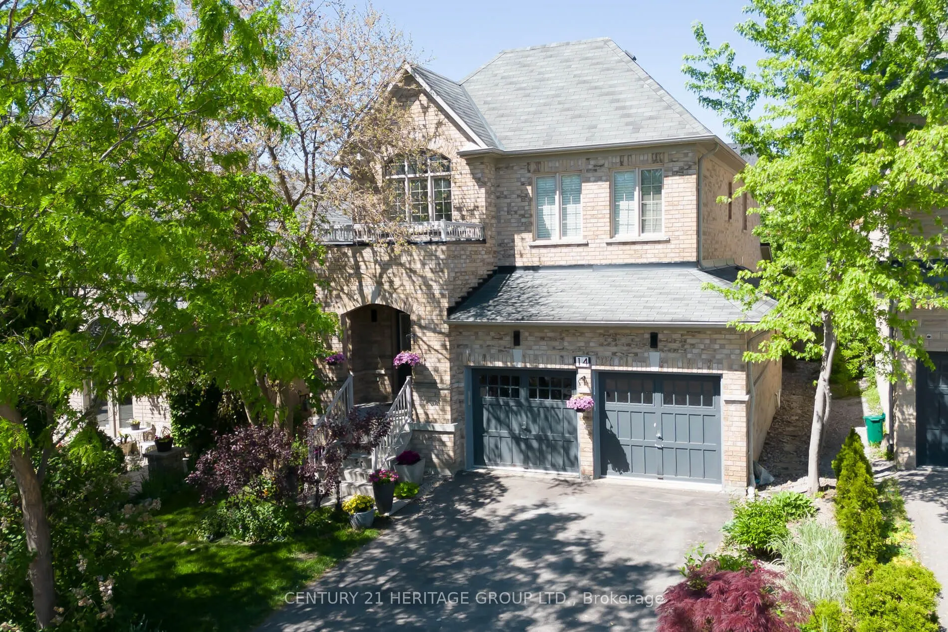 Detached Home For Sale | N13238874