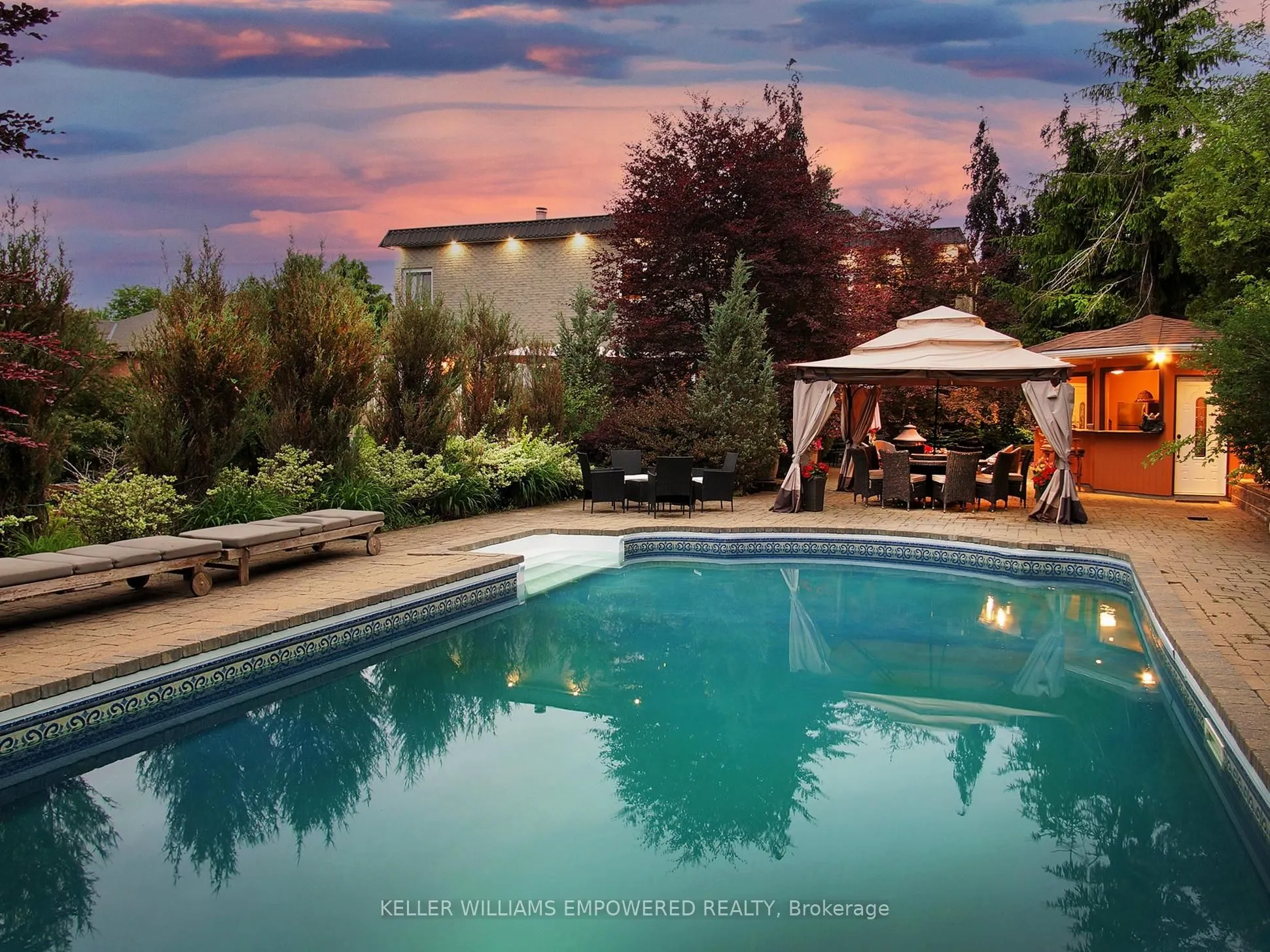 Detached Home For Sale | N13239508