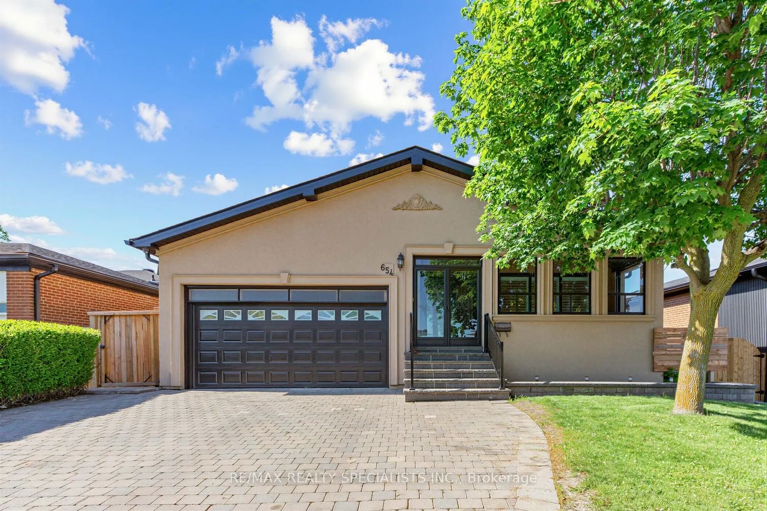 Detached Home For Sale | N13240228