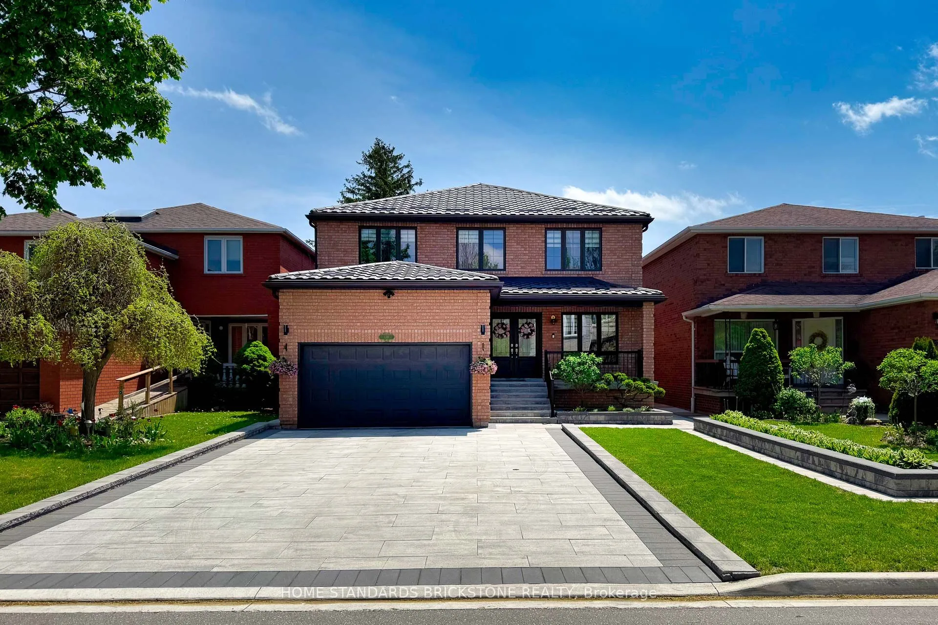 Detached Home For Sale | N13241368