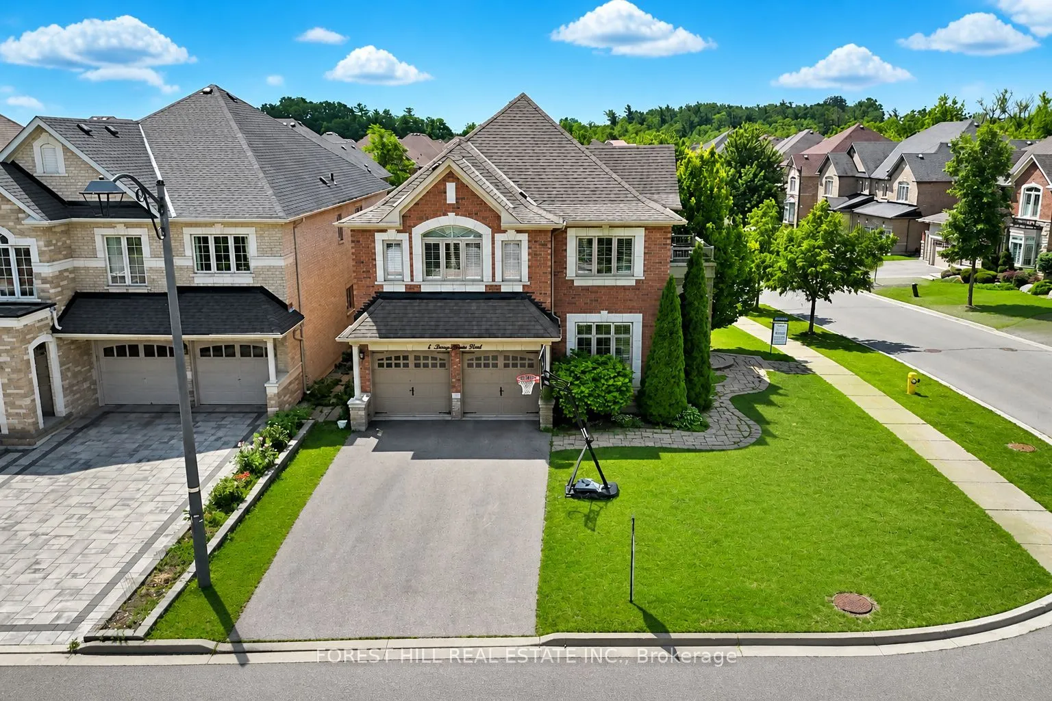 Detached Home For Sale | N13413552