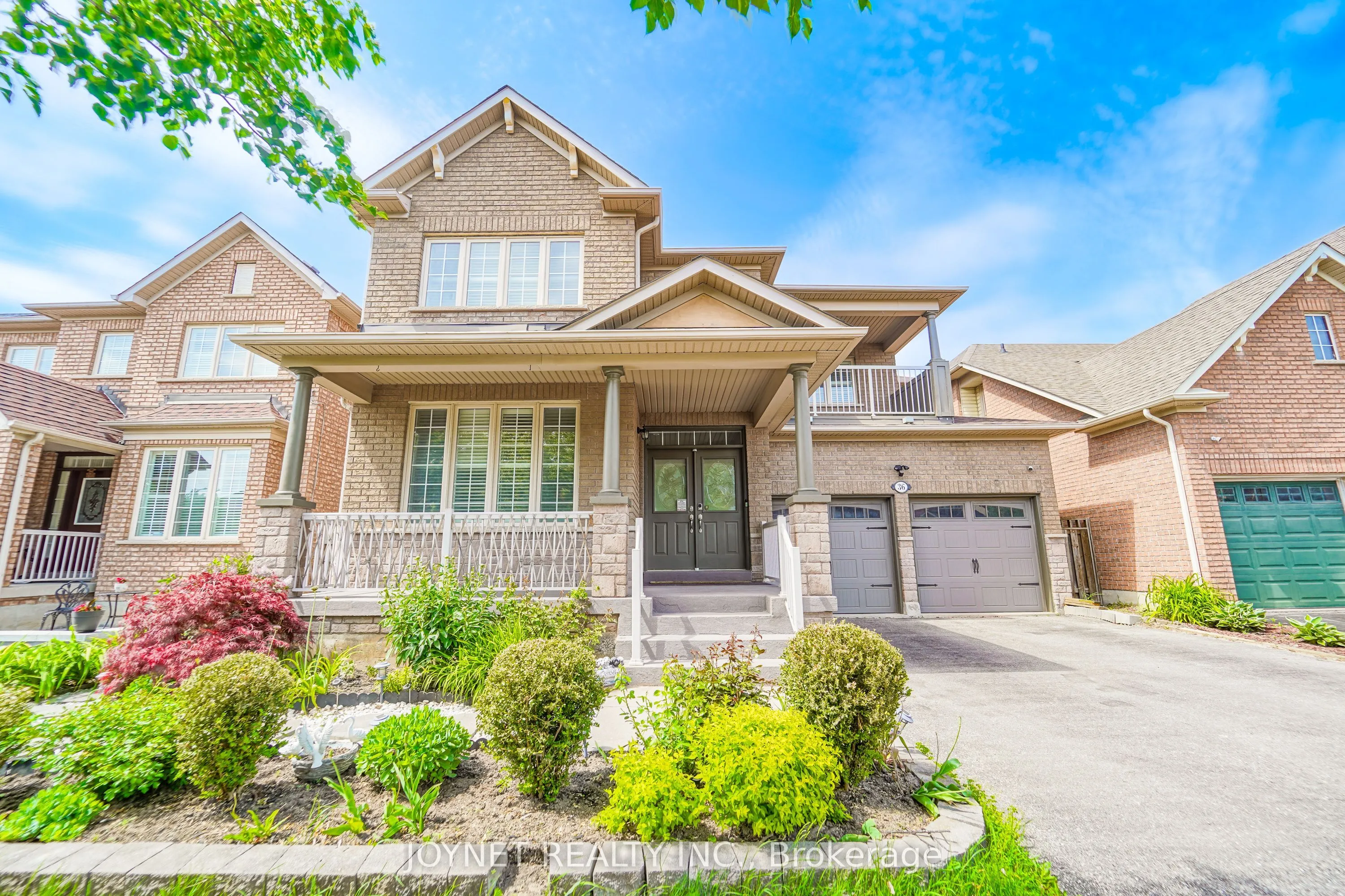 Detached Home For Sale | N13413570