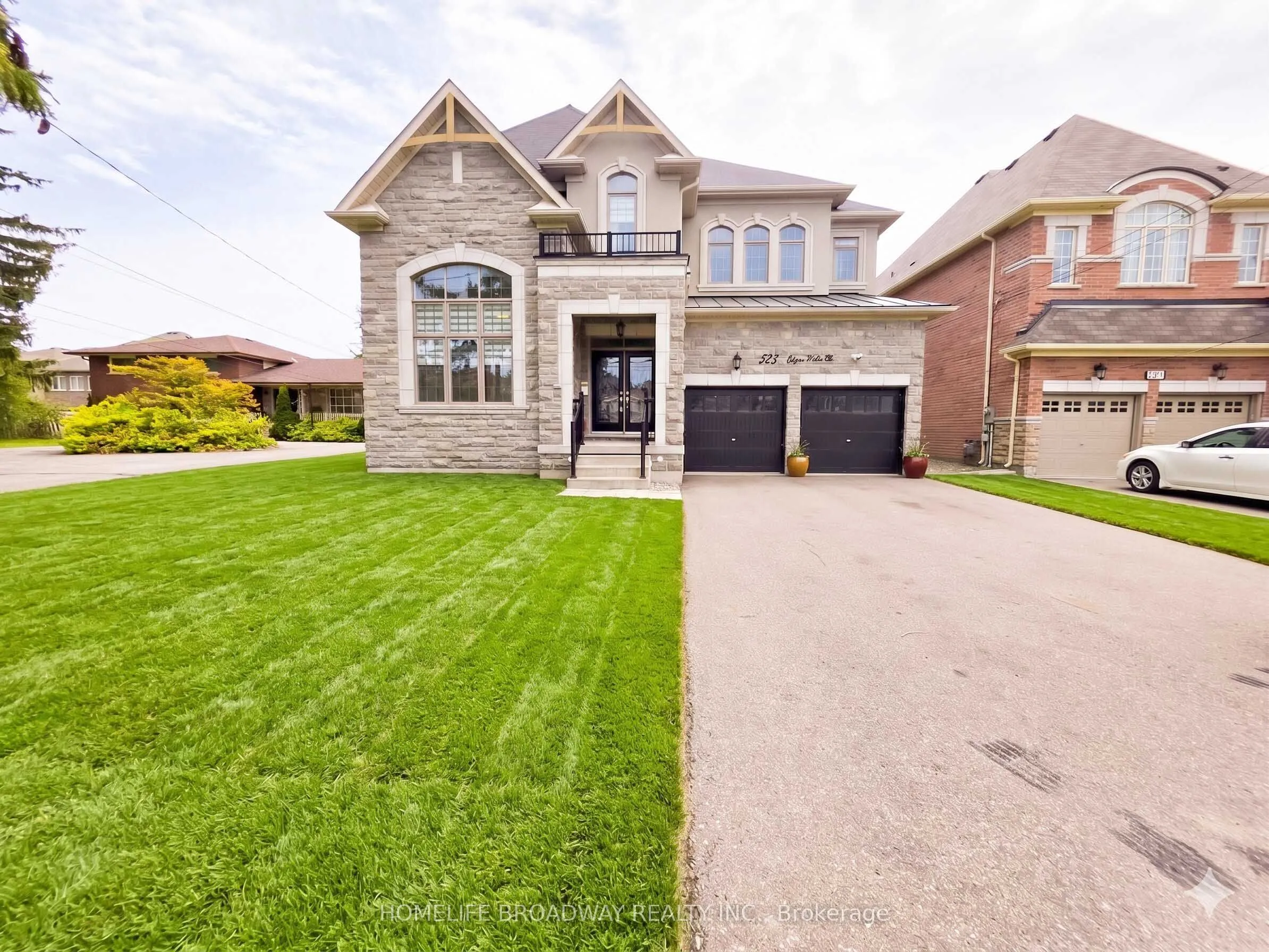 Detached Home For Sale | N13415984