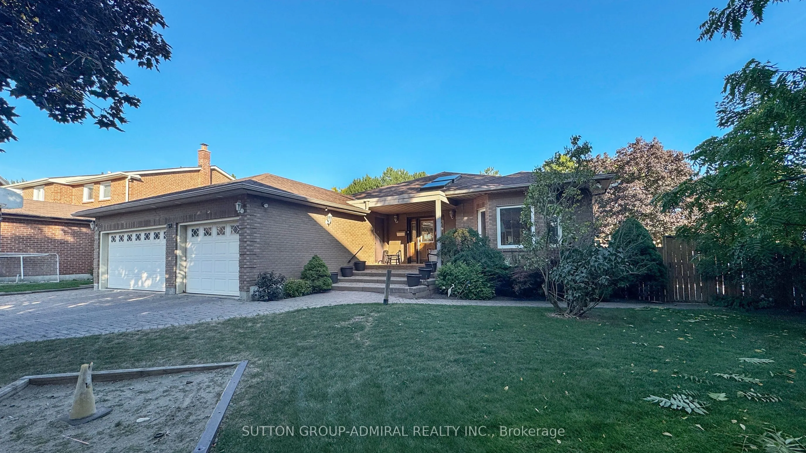Detached Home For Sale | N13416286