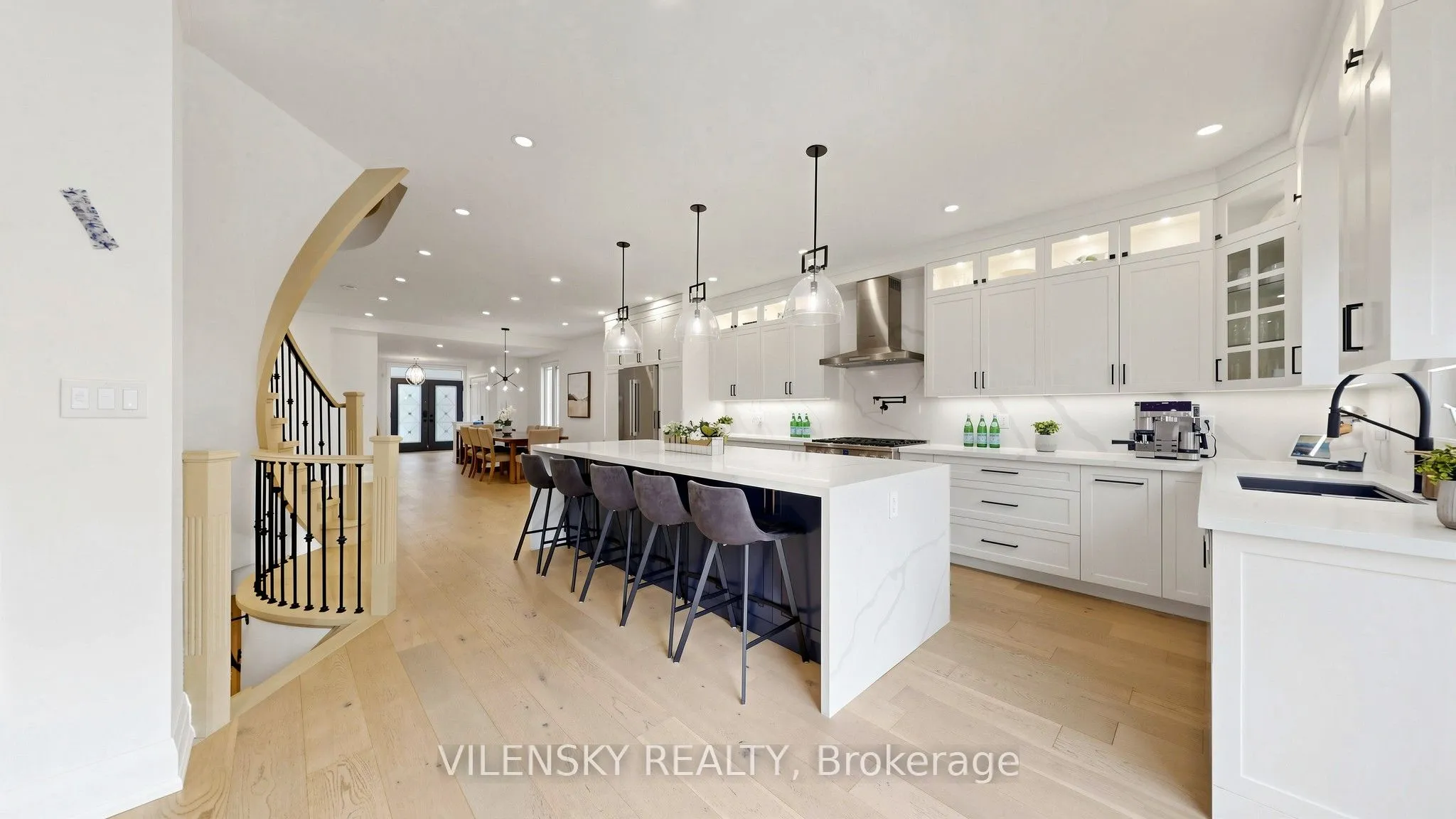 Detached Home For Sale | N13416704