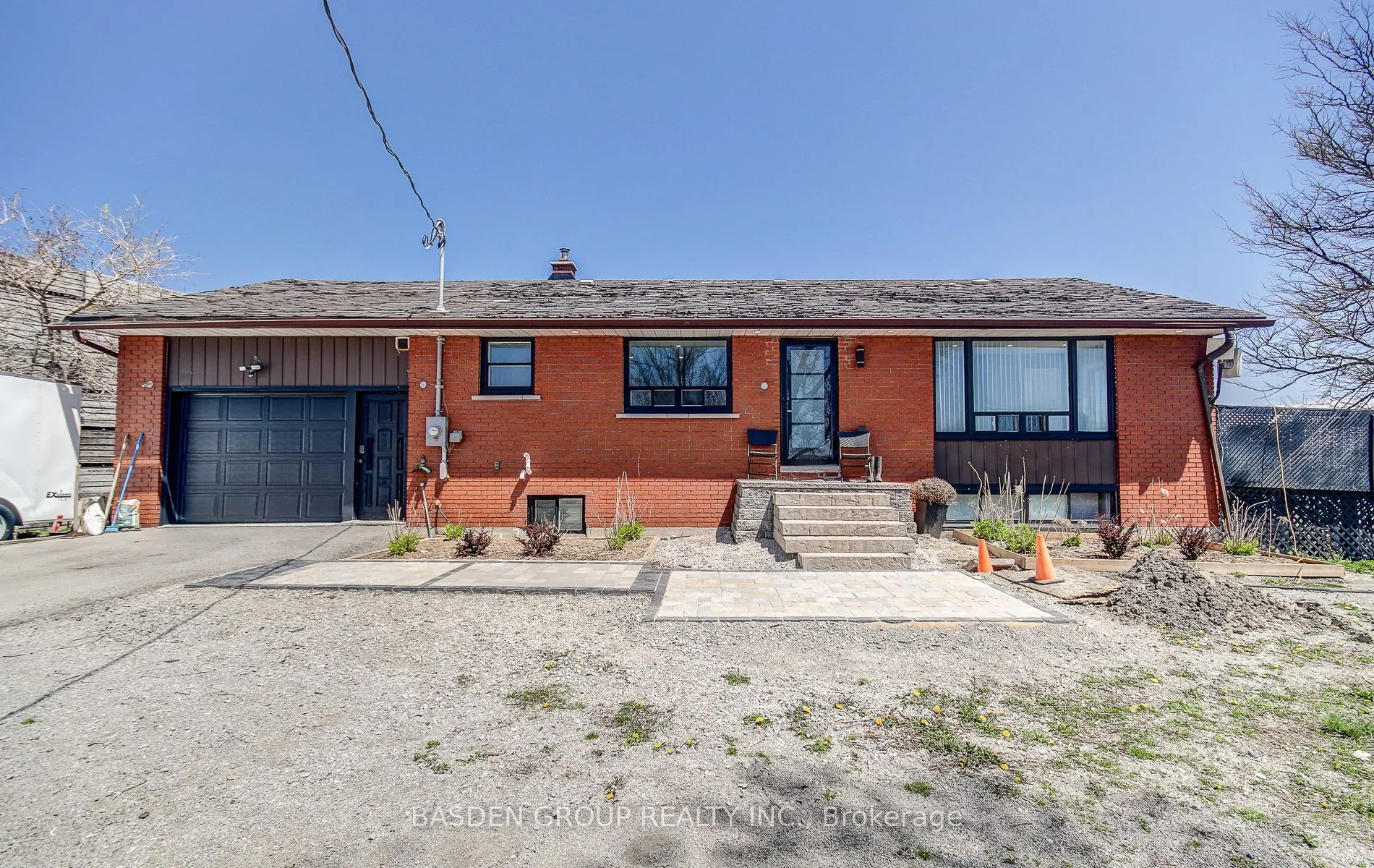 Detached Home For Sale | N13418710