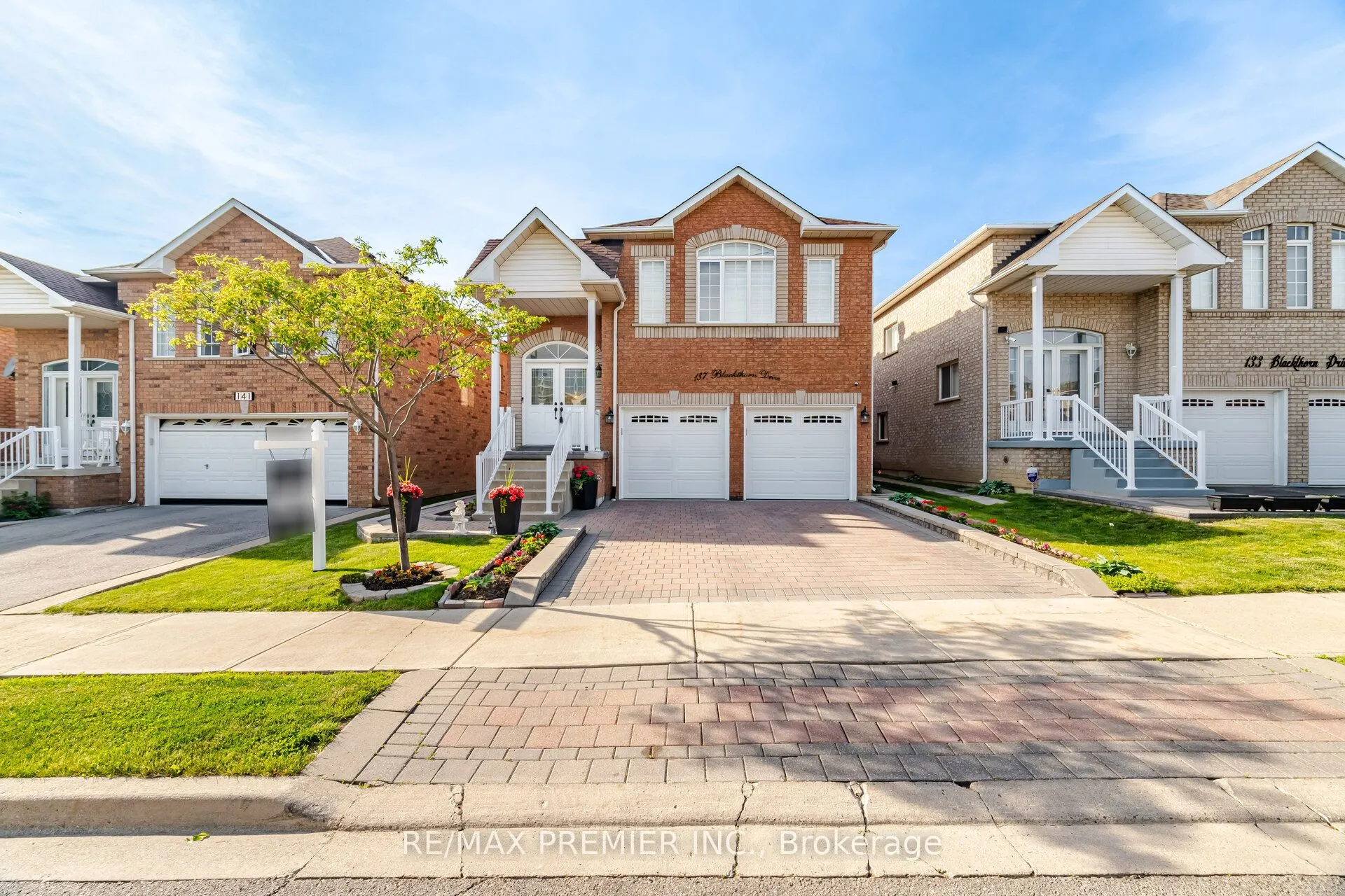 Detached Home For Sale | N13423500