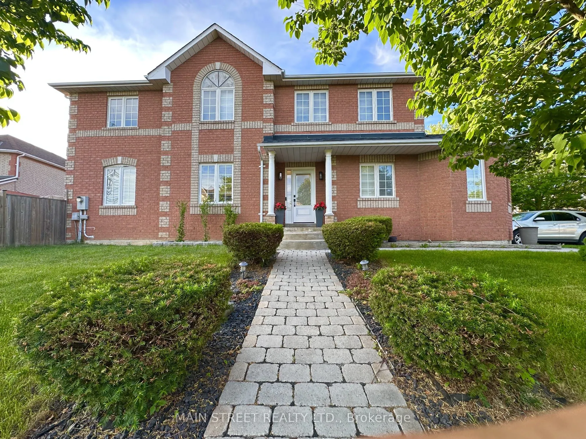 Detached Home For Sale | N13423554