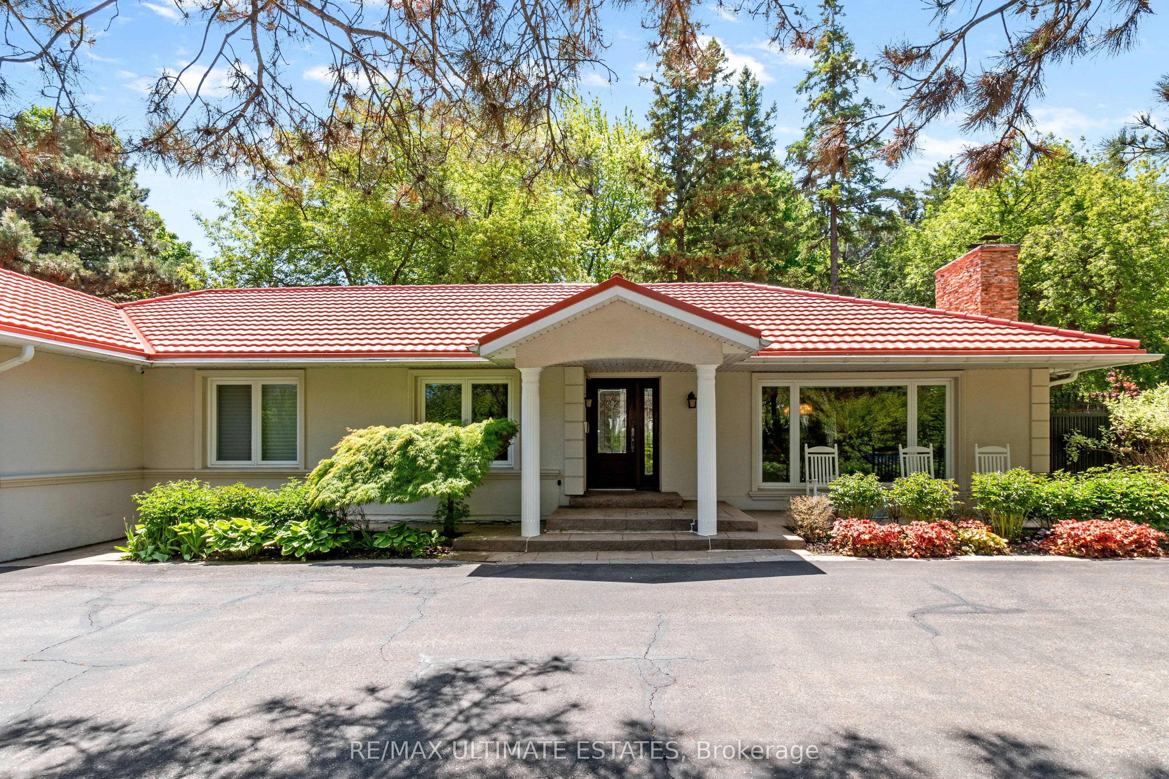 Detached Home For Sale | N13427376
