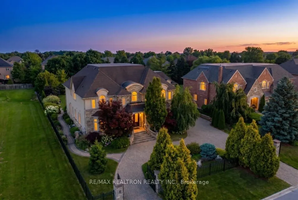 Detached Home For Sale | N13427442