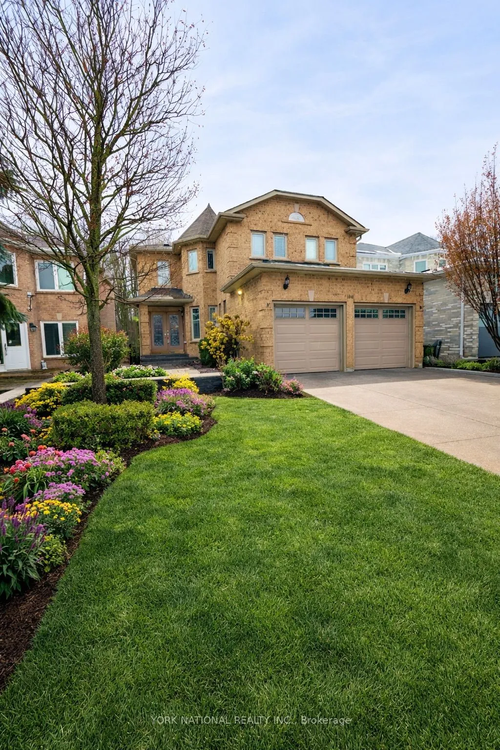 Detached Home For Lease | N13428636