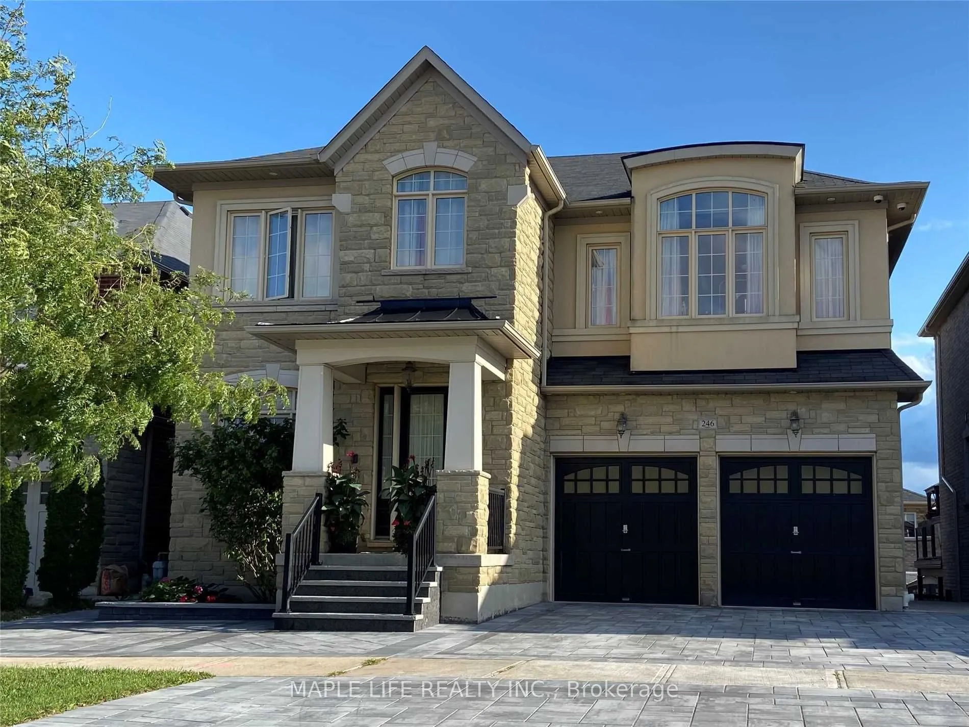 Detached Home For Lease | N13429566