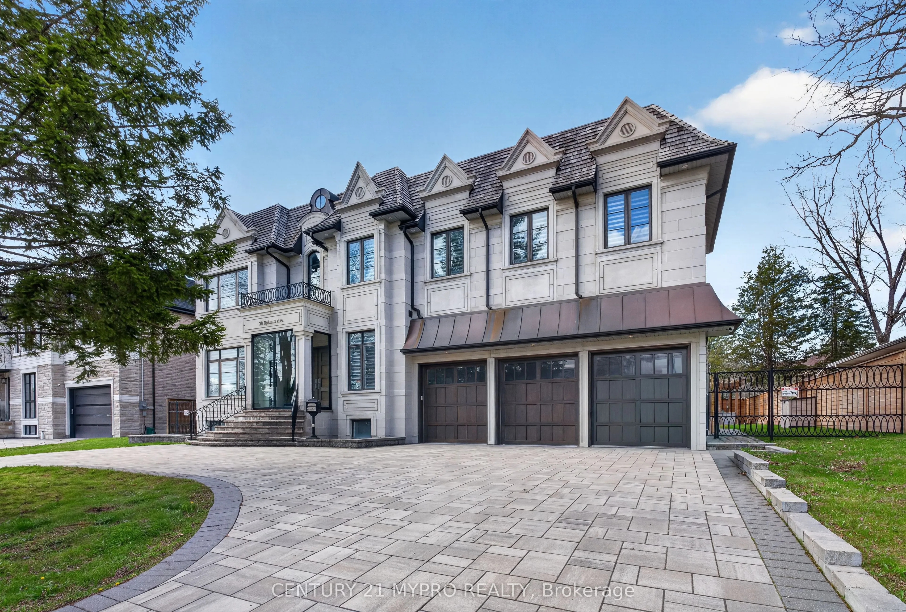 Detached Home For Sale | N13429736