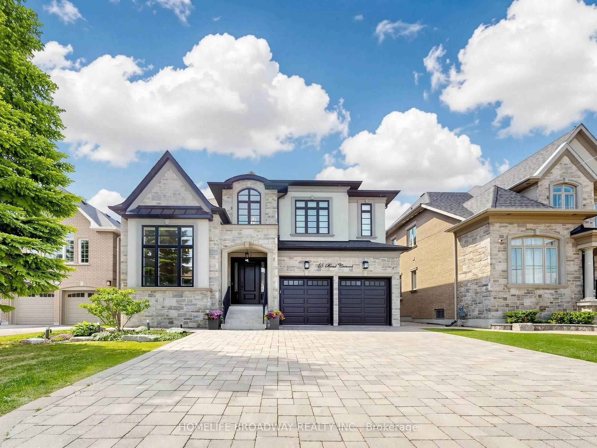 Detached Home For Sale | N13437844