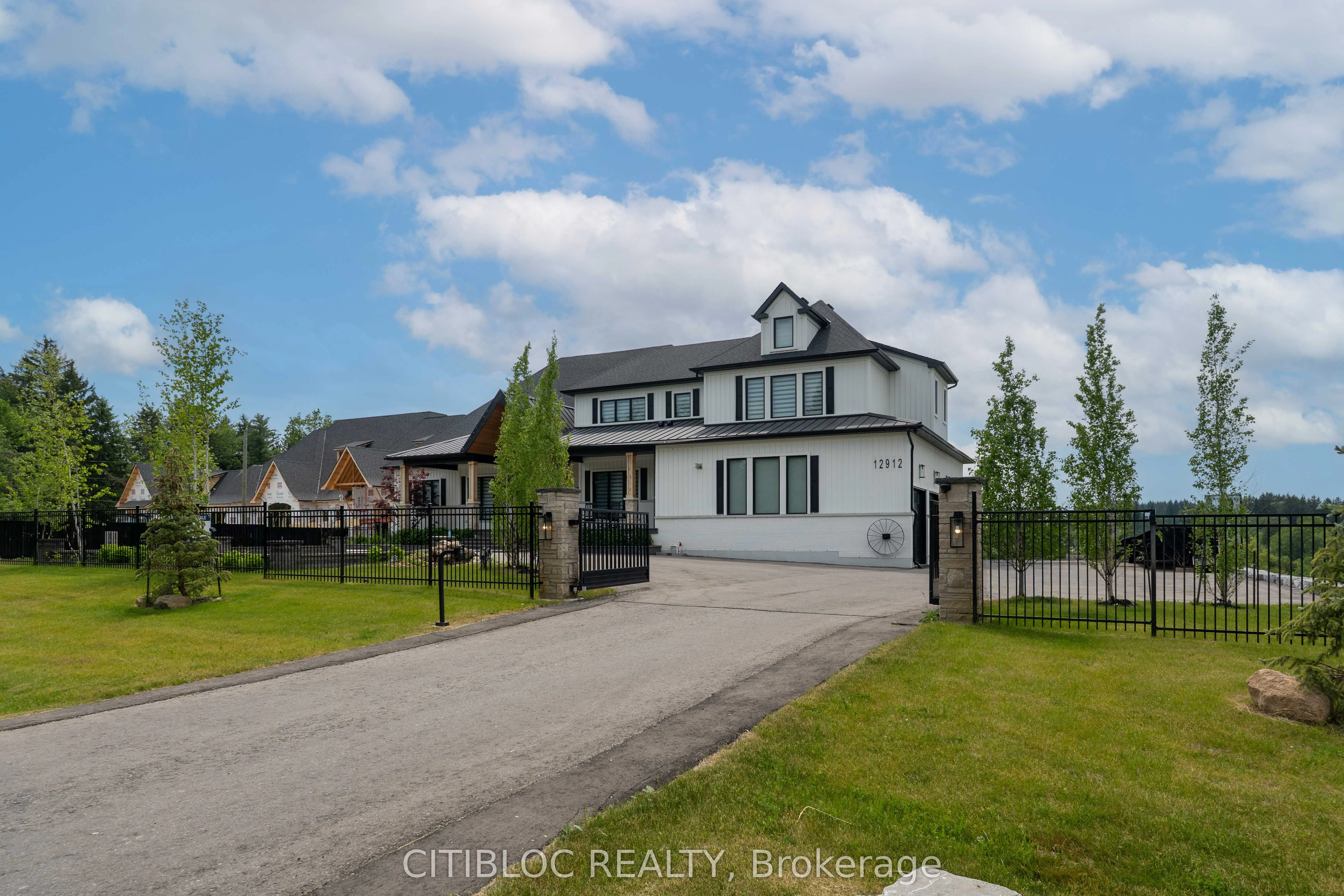 Detached Home For Sale | N13438226
